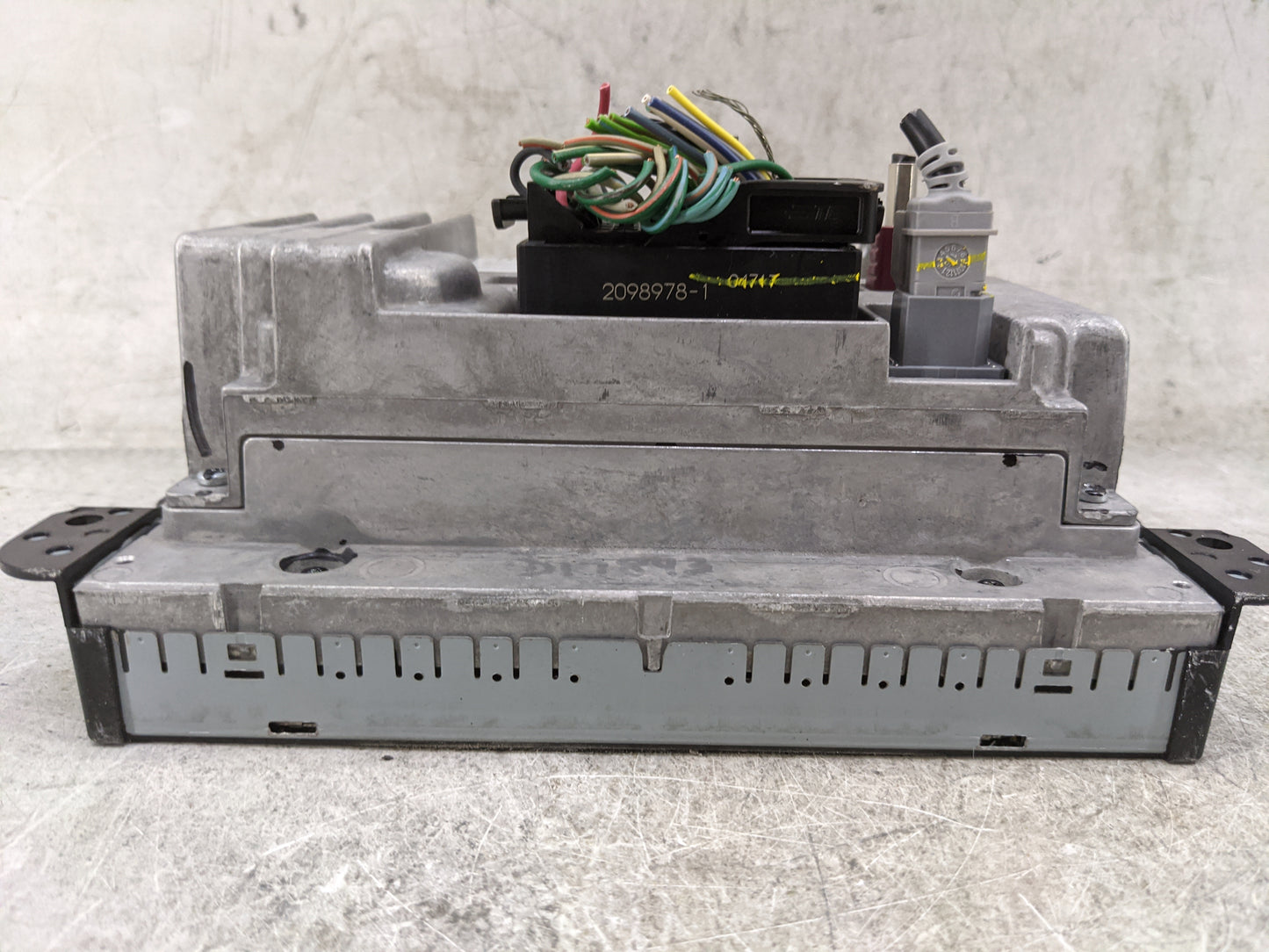2017 Ram 2500 Radio AM FM Cd Player Receiver Replacement P/N:68270657AF T00BE062772431, QNG-BE2801, 6434C-BE2801, 2098978-1