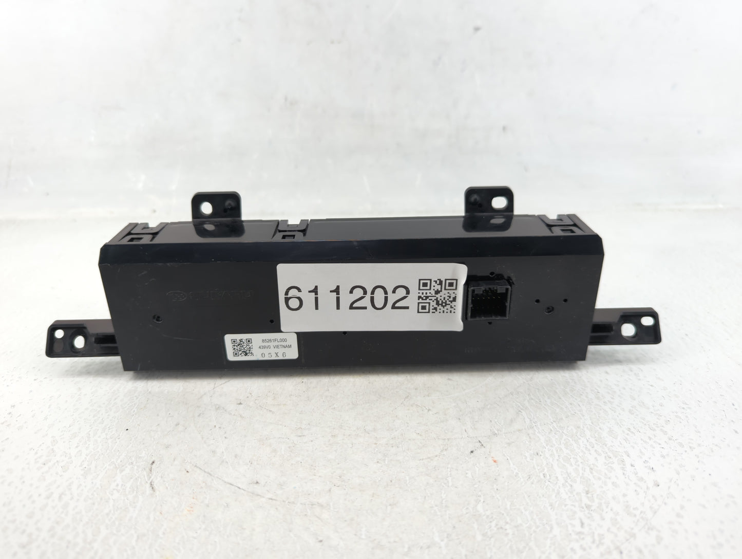 2017-2018 Subaru Impreza Information Display Screen - Oemusedautoparts1.com