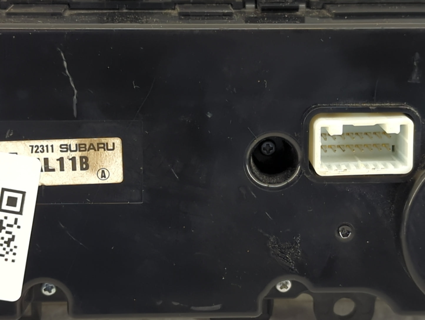2015-2017 Subaru Legacy Climate Control Module Temperature AC/Heater Replacement P/N:72311 Fits Fits 2015 2016 2017 OEM Used