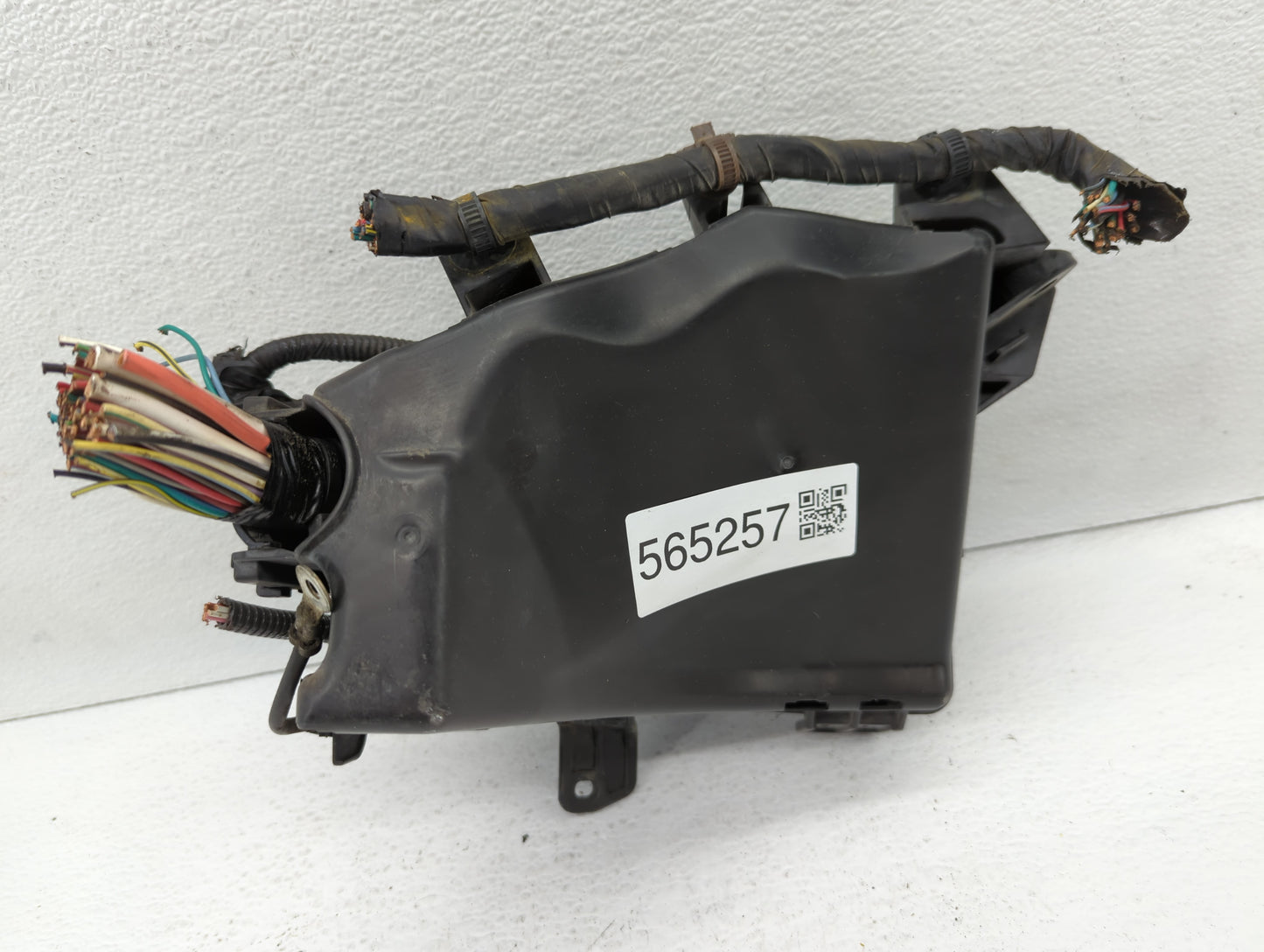 2015 Subaru Legacy Fusebox Fuse Box Panel Relay Module P/N:MB504300B Fits OEM Used Auto Parts - Oemusedautoparts1.com