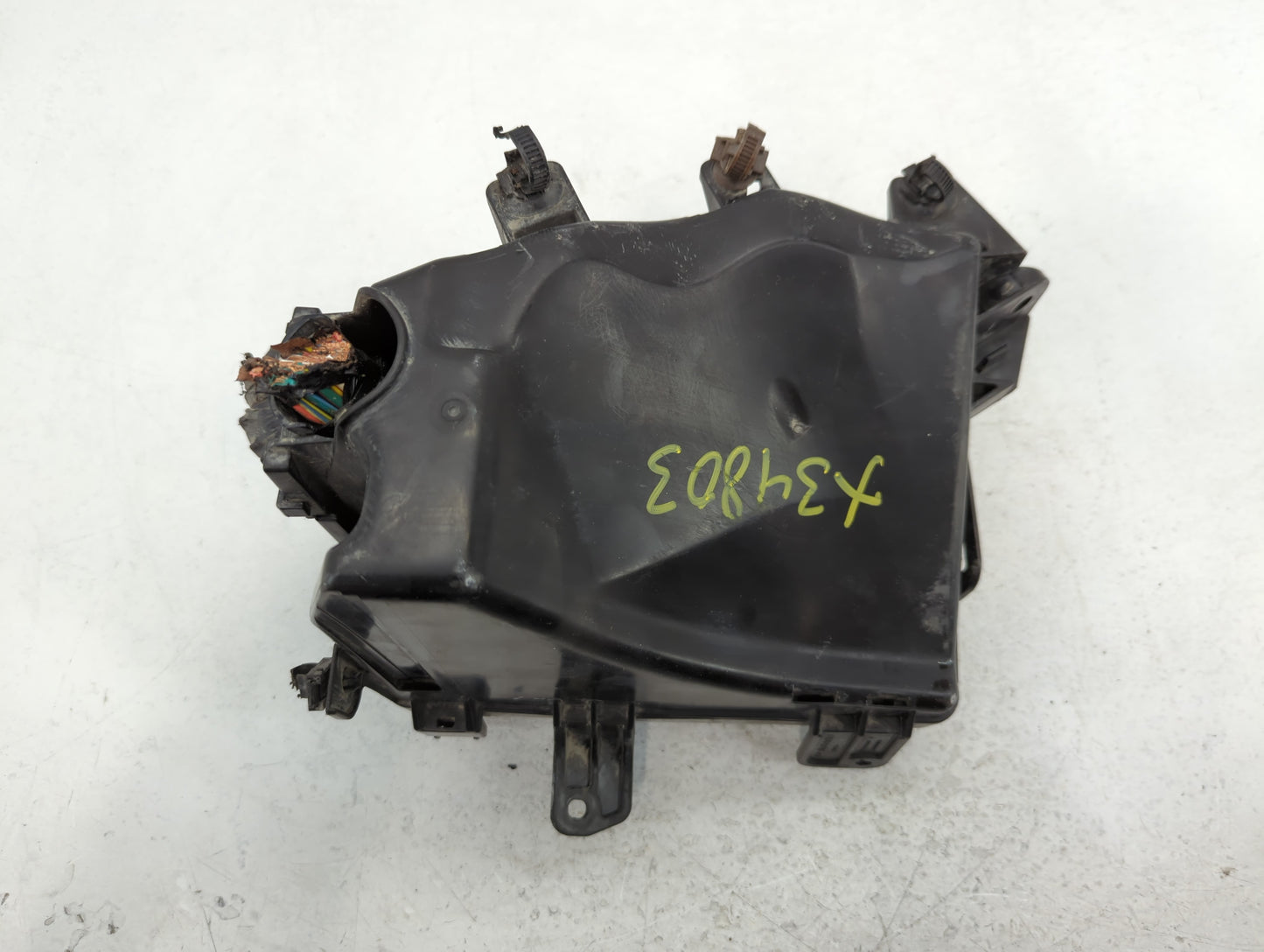2015-2017 Subaru Legacy Fusebox Fuse Box Panel Relay Module P/N:MB503700B Fits Fits 2015 2017 OEM Used Auto Parts - Oemuseda