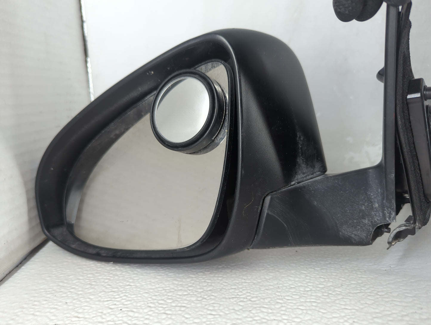 2015-2017 Toyota Camry Driver Side View Mirror - Left Door Mirror OEM Used - Oemusedautoparts1.com