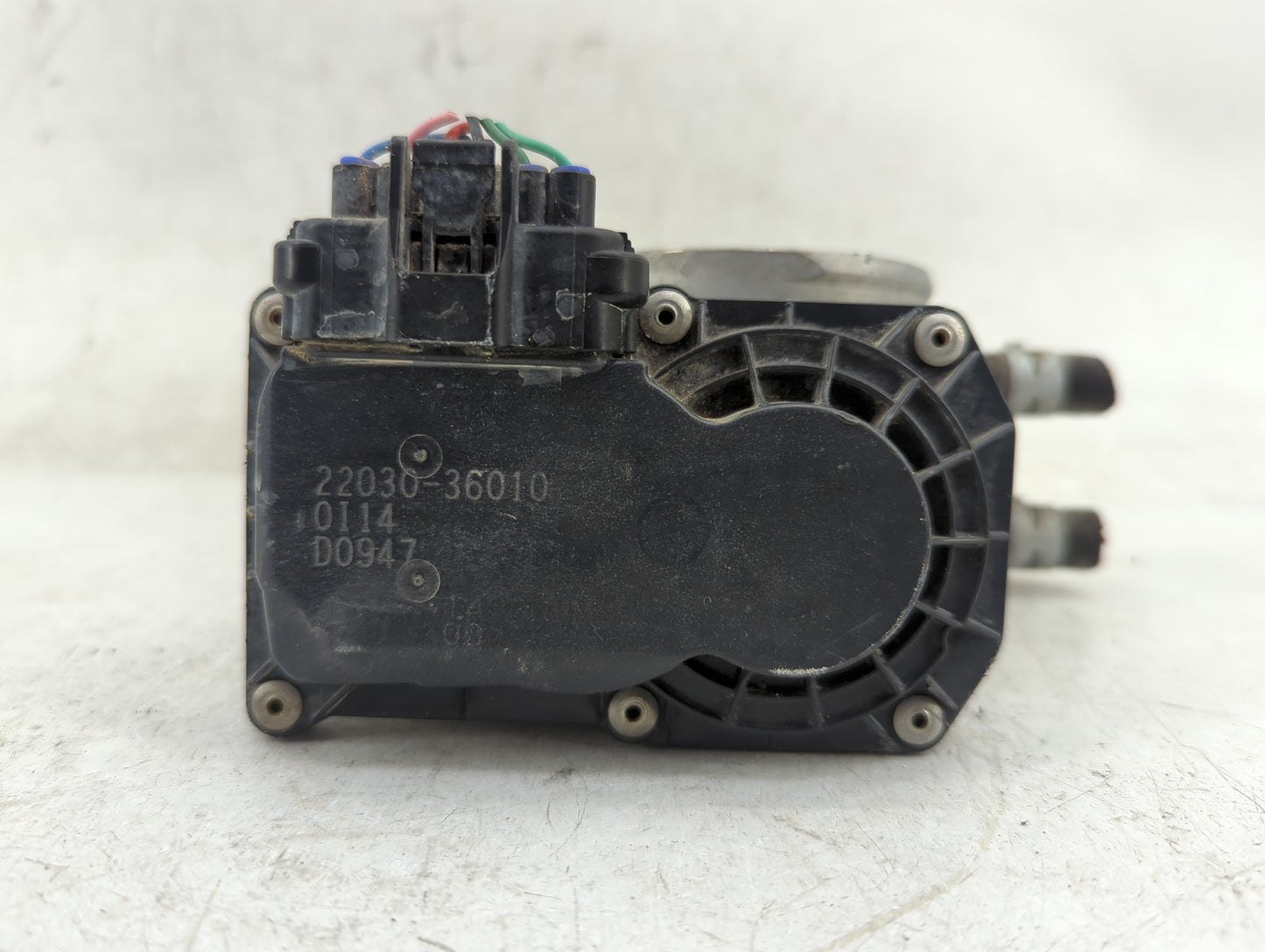 2012-2017 Toyota Camry Throttle Body P/N:22030-36010 Fits Fits 2012 2013 2014 2015 2016 2017 2018 2019 2020 2021 OEM Used Au