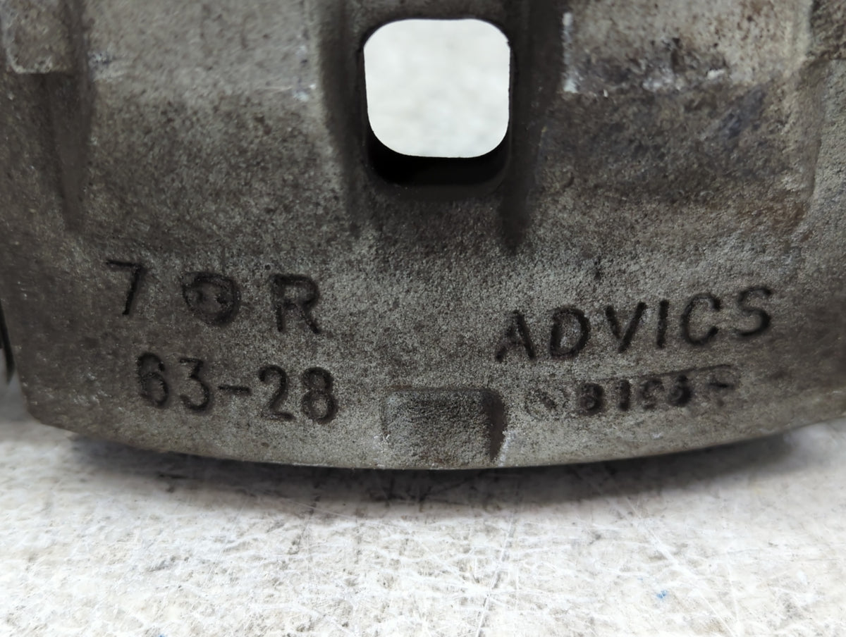 2012-2017 Toyota Camry Front Passenger Right Brake Caliper 1398515 - Oemusedautoparts1.com