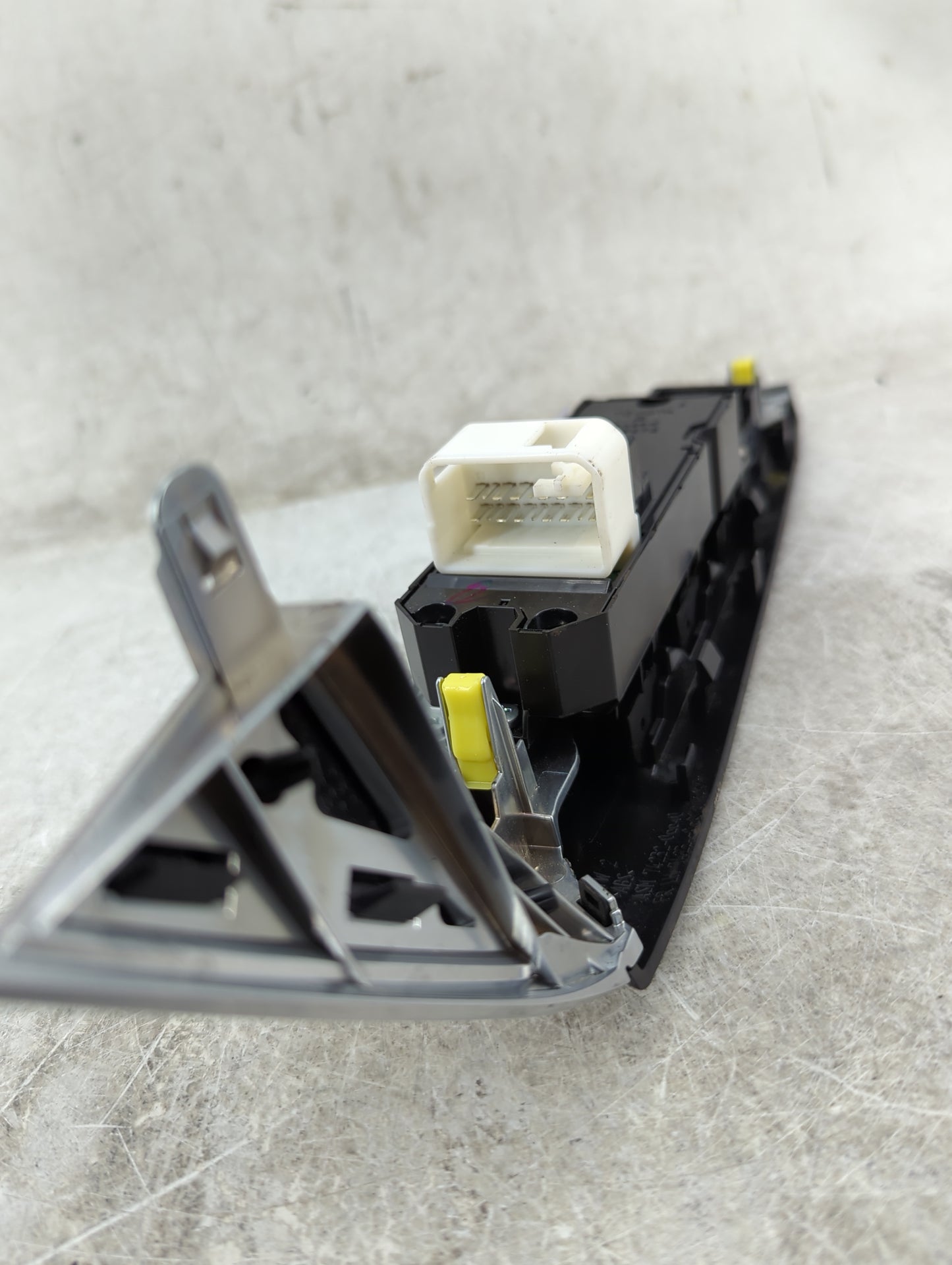 2015-2017 Toyota Camry Master Power Window Switch Replacement Driver Side Left P/N:84820-06120 Fits Fits 2015 2016 2017 OEM