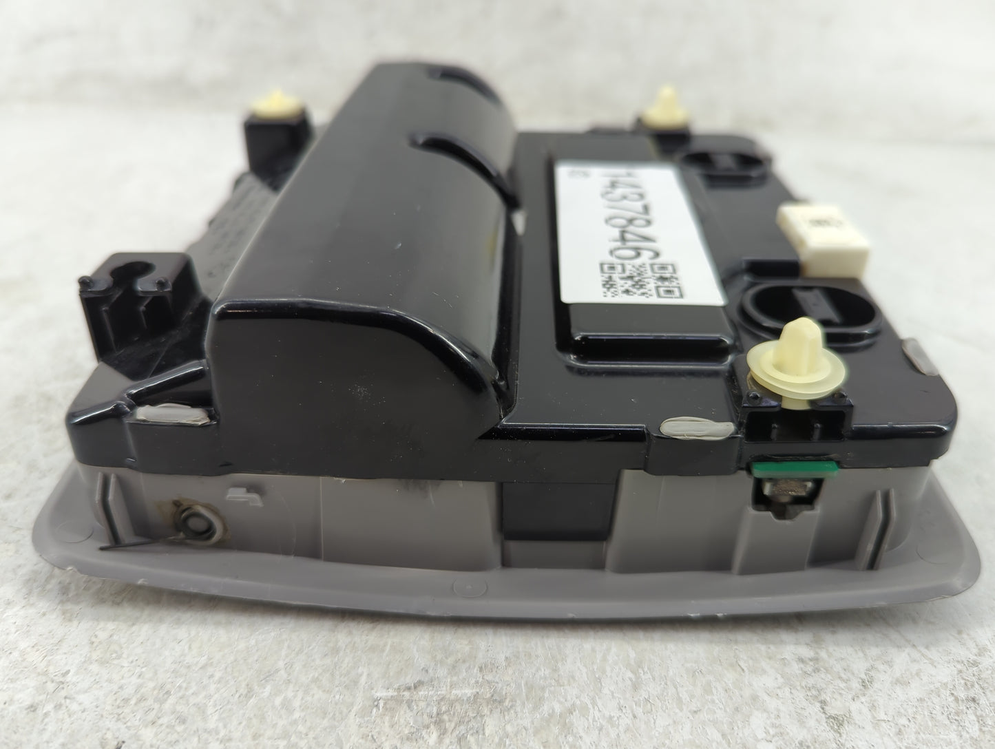2012-2017 Toyota Camry Overhead Roof Console 1437846 - Oemusedautoparts1.com