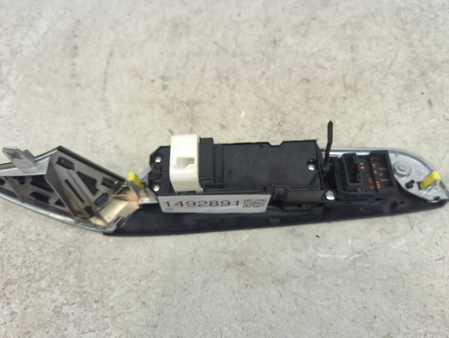 2015-2017 Toyota Camry Master Power Window Switch Replacement Driver Side Left P/N:74232-06340 179372 Fits Fits 2015 2016 20