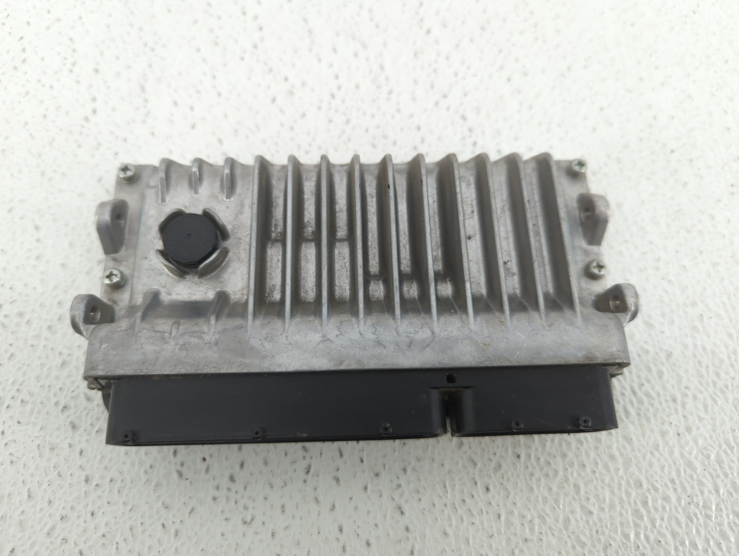 2016-2017 Toyota Camry PCM Engine Control Computer ECU ECM PCU OEM P/N:89661-06N12 89661-06N11 Fits Fits 2016 2017 OEM Used