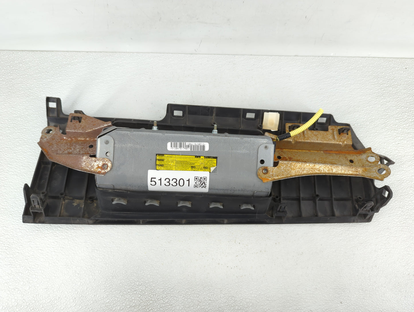 2015-2017 Toyota Camry Air Bag Passenger Right Dashboard Oem 513301 - Oemusedautoparts1.com
