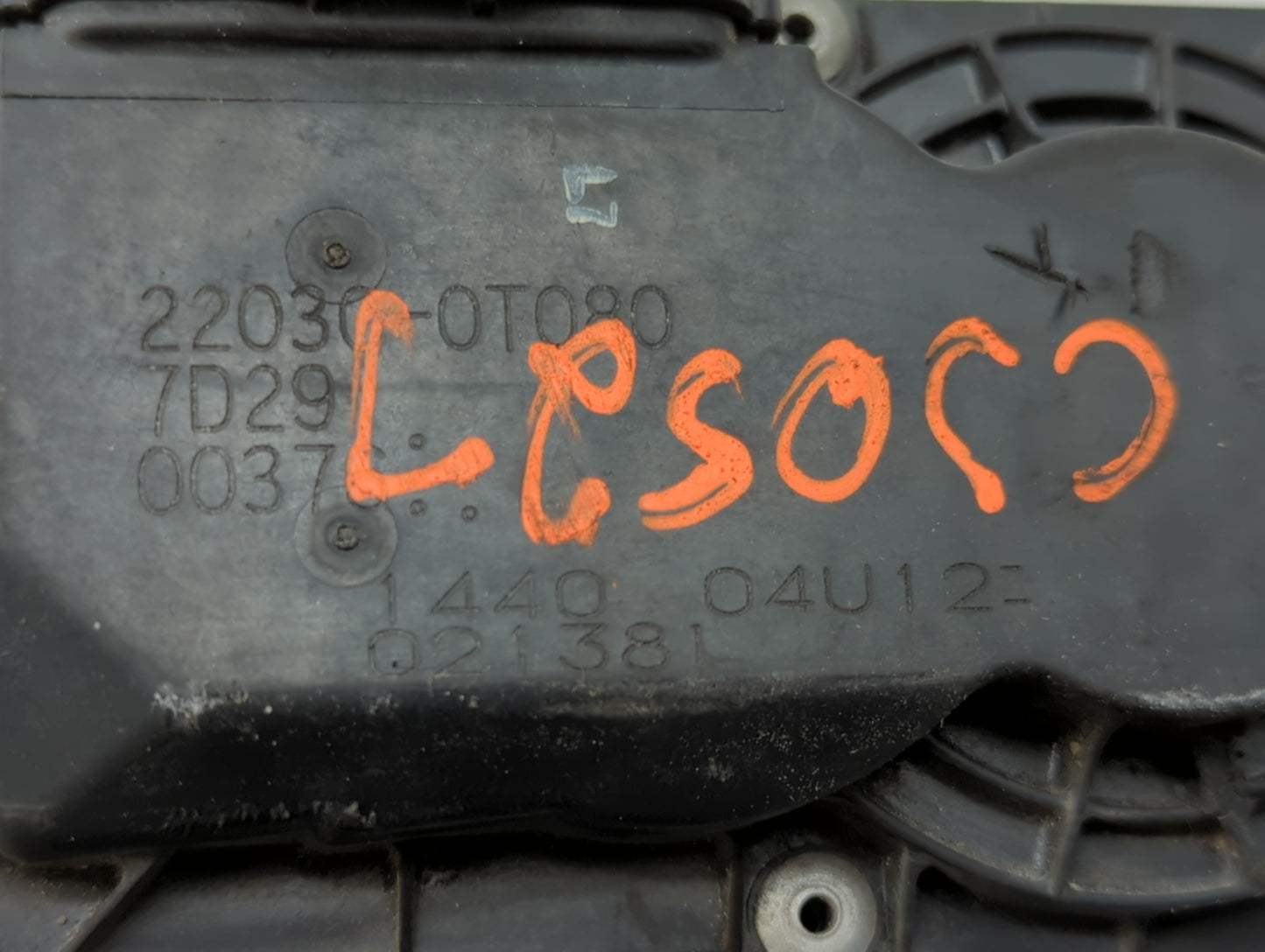 2011-2018 Toyota Corolla Throttle Body P/N:22030-0T080 Fits Fits 2011 2012 2013 2014 2015 2016 2017 2018 OEM Used Auto Parts