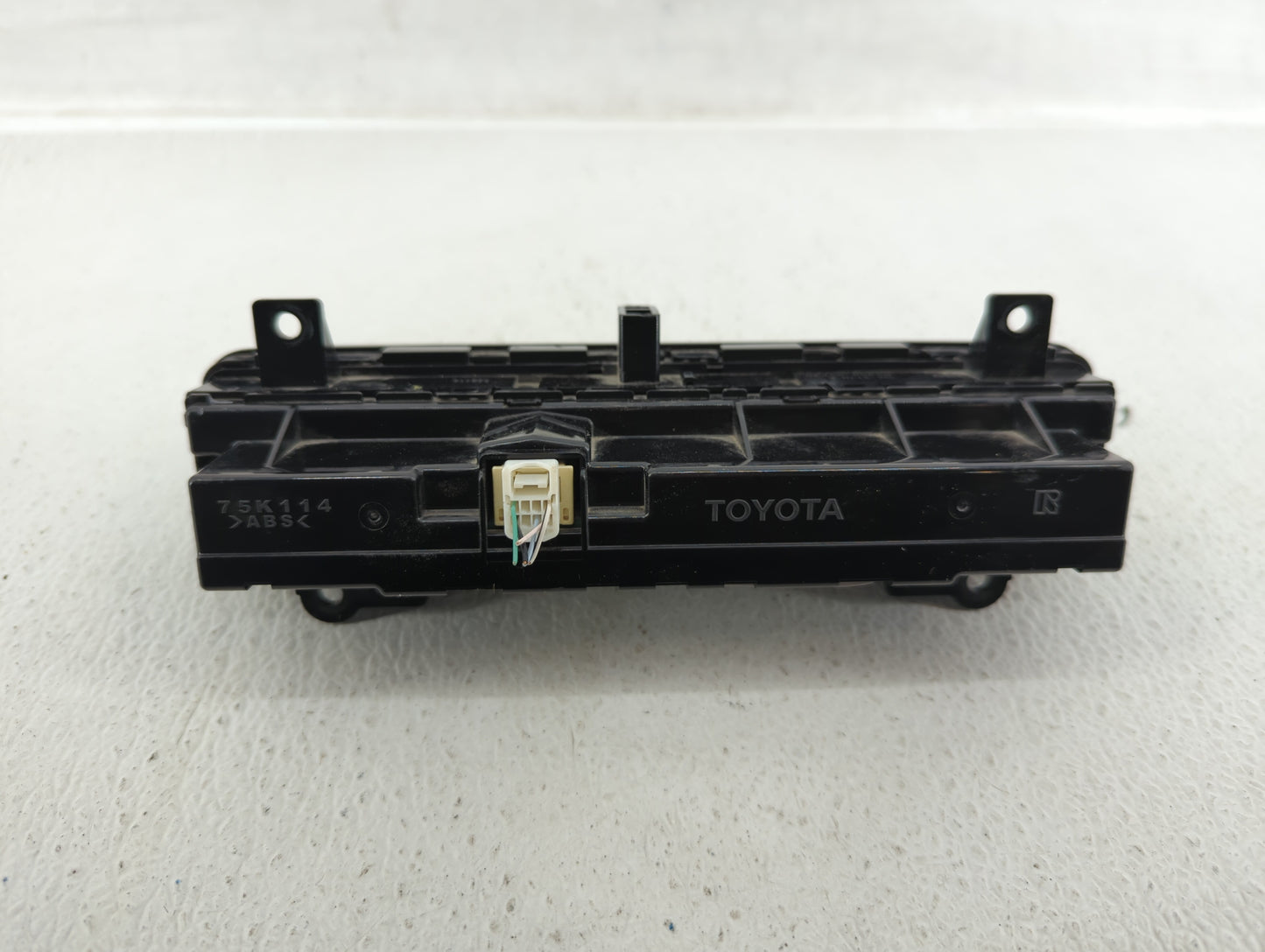 2017-2019 Toyota Corolla Climate Control Module Temperature AC/Heater Replacement P/N:75K114 Fits Fits 2017 2018 2019 OEM Us