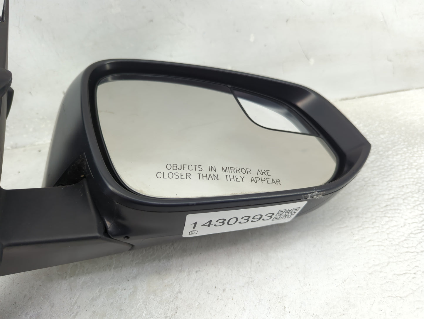2016-2018 Toyota Rav4 Passenger Side View Mirror - Right Door Mirror OEM Used - Oemusedautoparts1.com