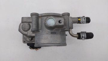 2009-2018 Toyota Rav4 Throttle Body P/N:22030-36010 22030-0V010 Fits Fits 2009 2010 2011 2012 2013 2014 2015 2016 2017 2018 OEM Used Auto Parts