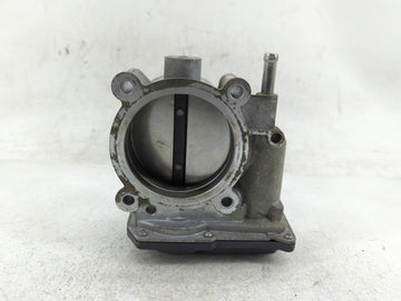2017-2020 Toyota Sienna Throttle Body P/N:22030-0P060 Fits Fits 2016 2017 2018 2019 2020 2021 2022 OEM Used Auto Parts