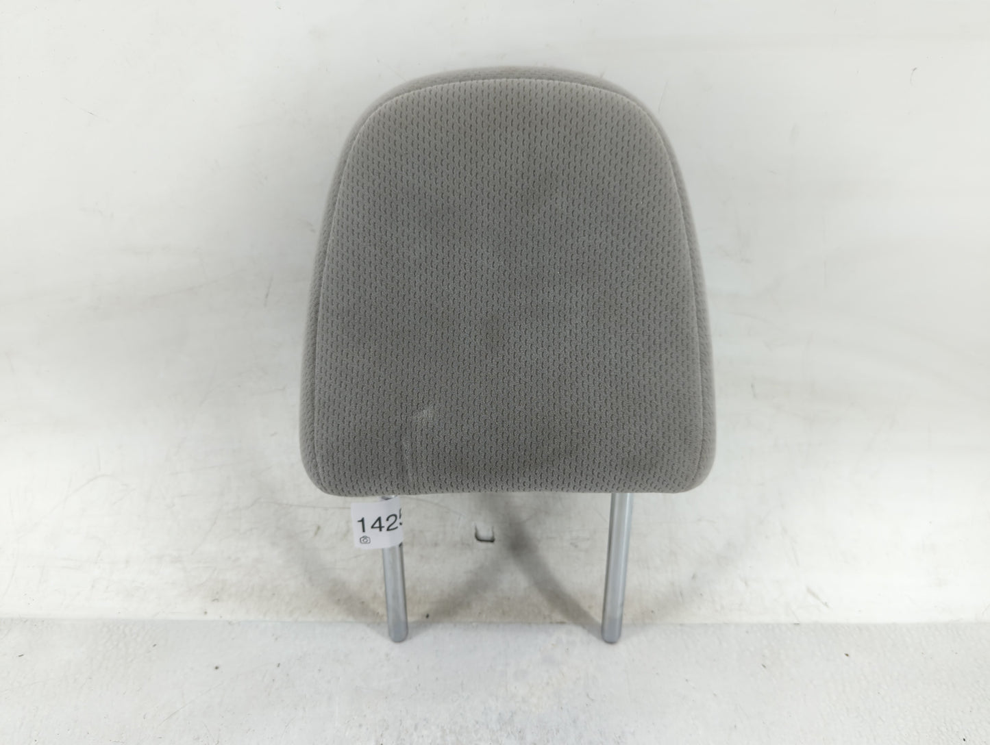 2017 Toyota Sienna Headrest Head Rest Front Driver Seat Gray - Oemusedautoparts1.com