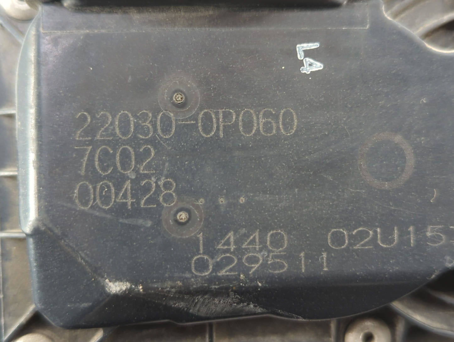2017-2020 Toyota Sienna Throttle Body P/N:22030-0P060 Fits Fits 2016 2017 2018 2019 2020 2021 2022 OEM Used Auto Parts - Oem