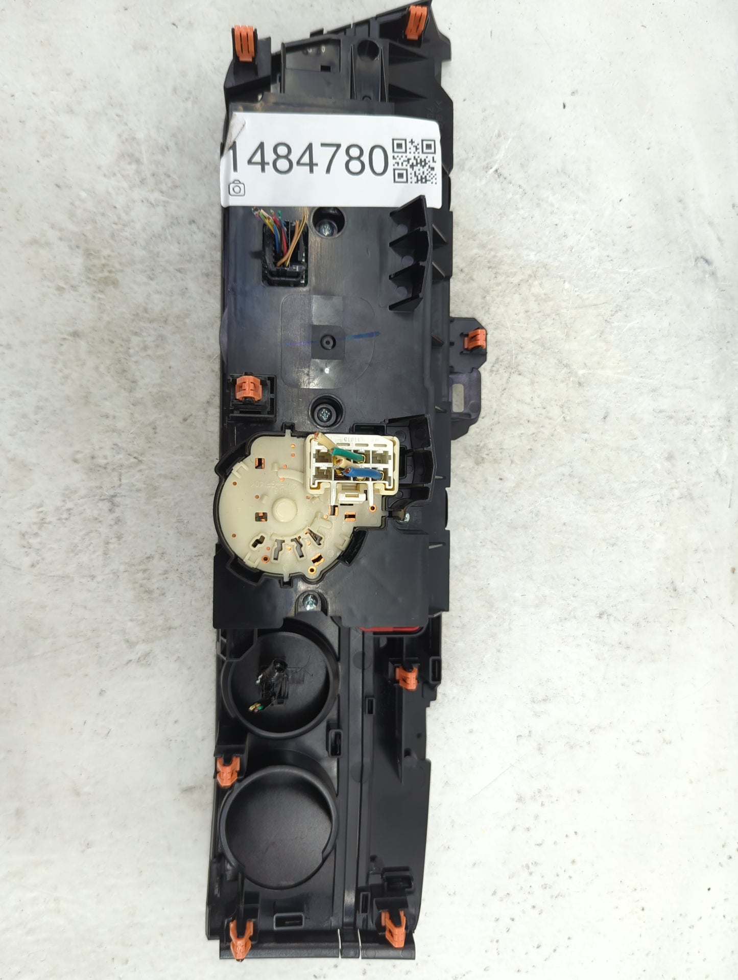 2017 Toyota Tacoma Climate Control Module Temperature AC/Heater Replacement Fits OEM Used Auto Parts - Oemusedautoparts1.com