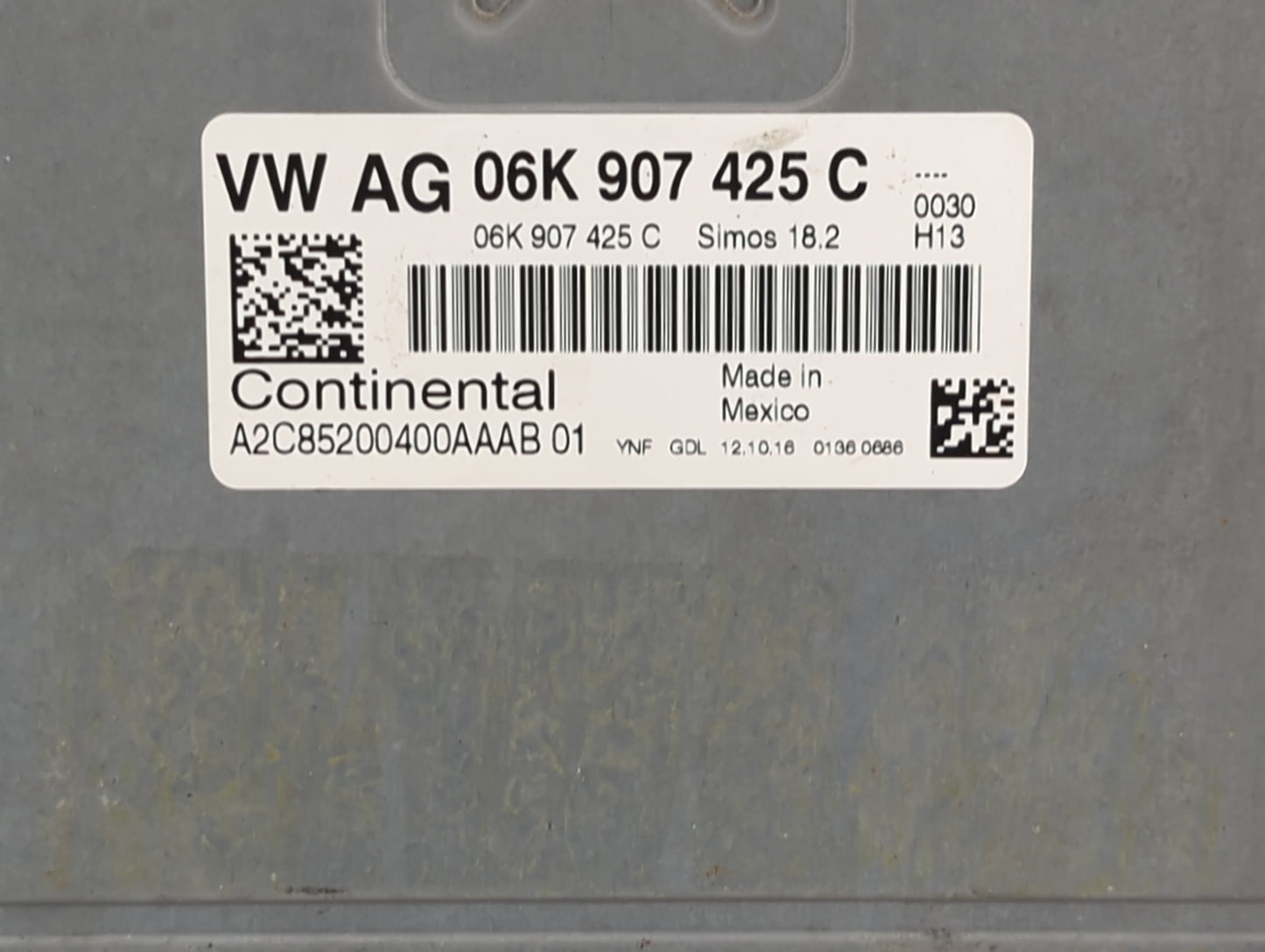 2017 Volkswagen Beetle PCM Engine Control Computer ECU ECM PCU OEM P/N:06K907425C A2C85200400AAAB01 Fits OEM Used Auto Parts