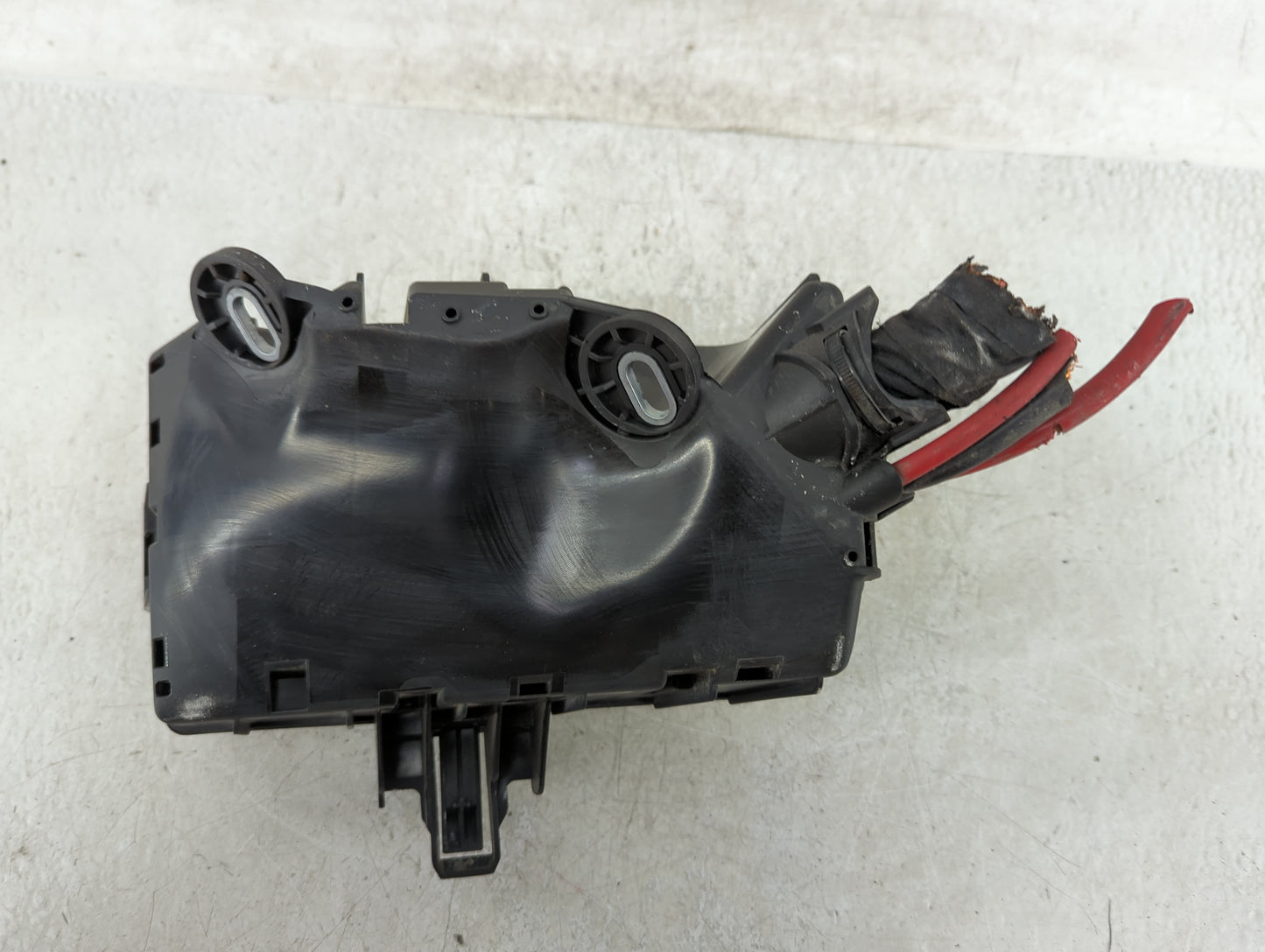 2015-2017 Volkswagen Golf Fusebox Fuse Box Panel Relay Module P/N:5Q0.907.361.D Fits Fits 2015 2016 2017 OEM Used Auto Parts