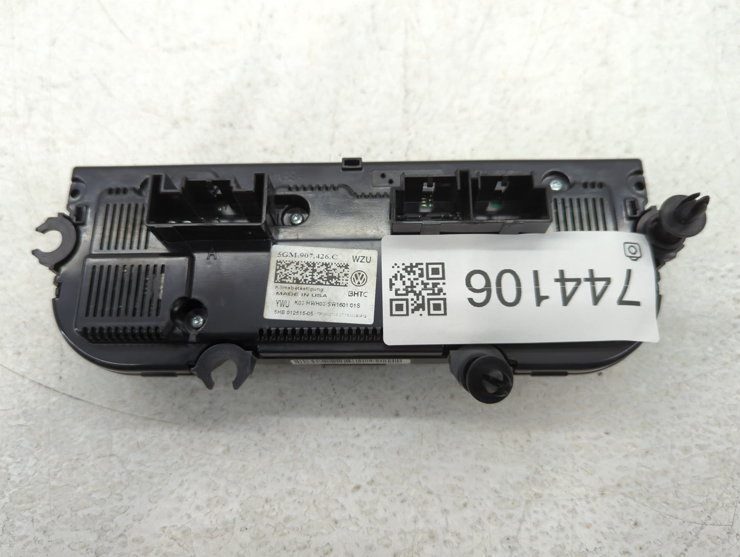 2017 Volkswagen Golf Climate Control Module Temperature AC/Heater Replacement P/N:5GM 907 426 C GHB 012515-05 Fits OEM Used