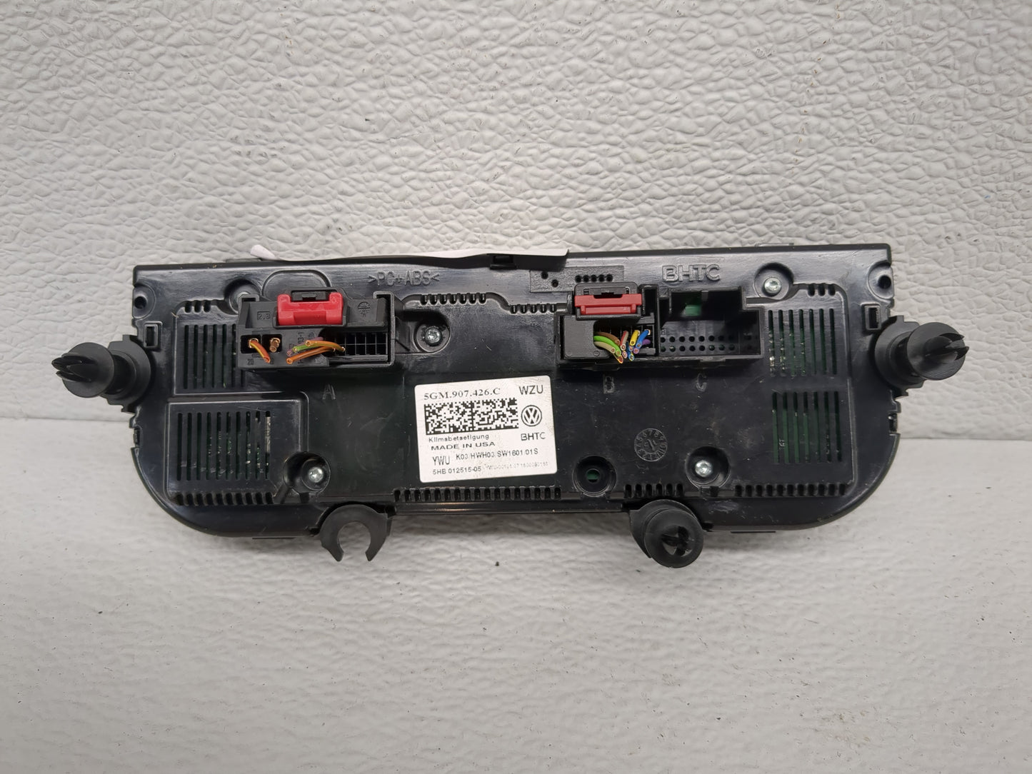 2017 Volkswagen Gti Climate Control Module Temperature AC/Heater Replacement P/N:256095 Fits OEM Used Auto Parts - Oemusedau
