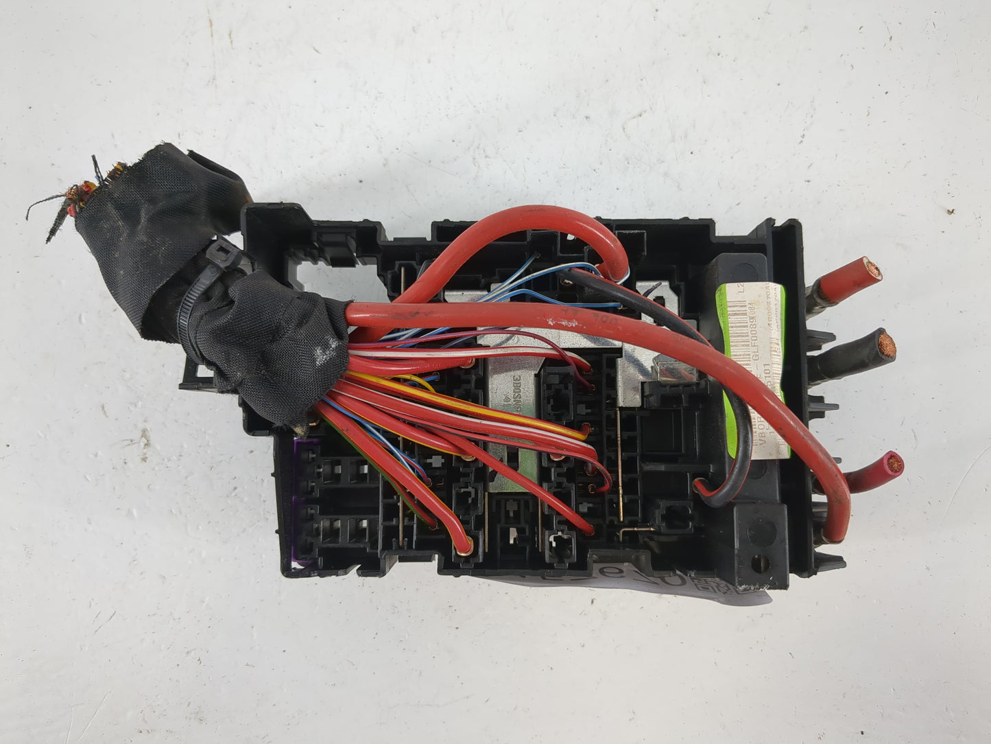 2015-2018 Volkswagen Jetta Fusebox Fuse Box Panel Relay Module P/N:5C0 937 819L Fits Fits 2015 2016 2017 2018 OEM Used Auto