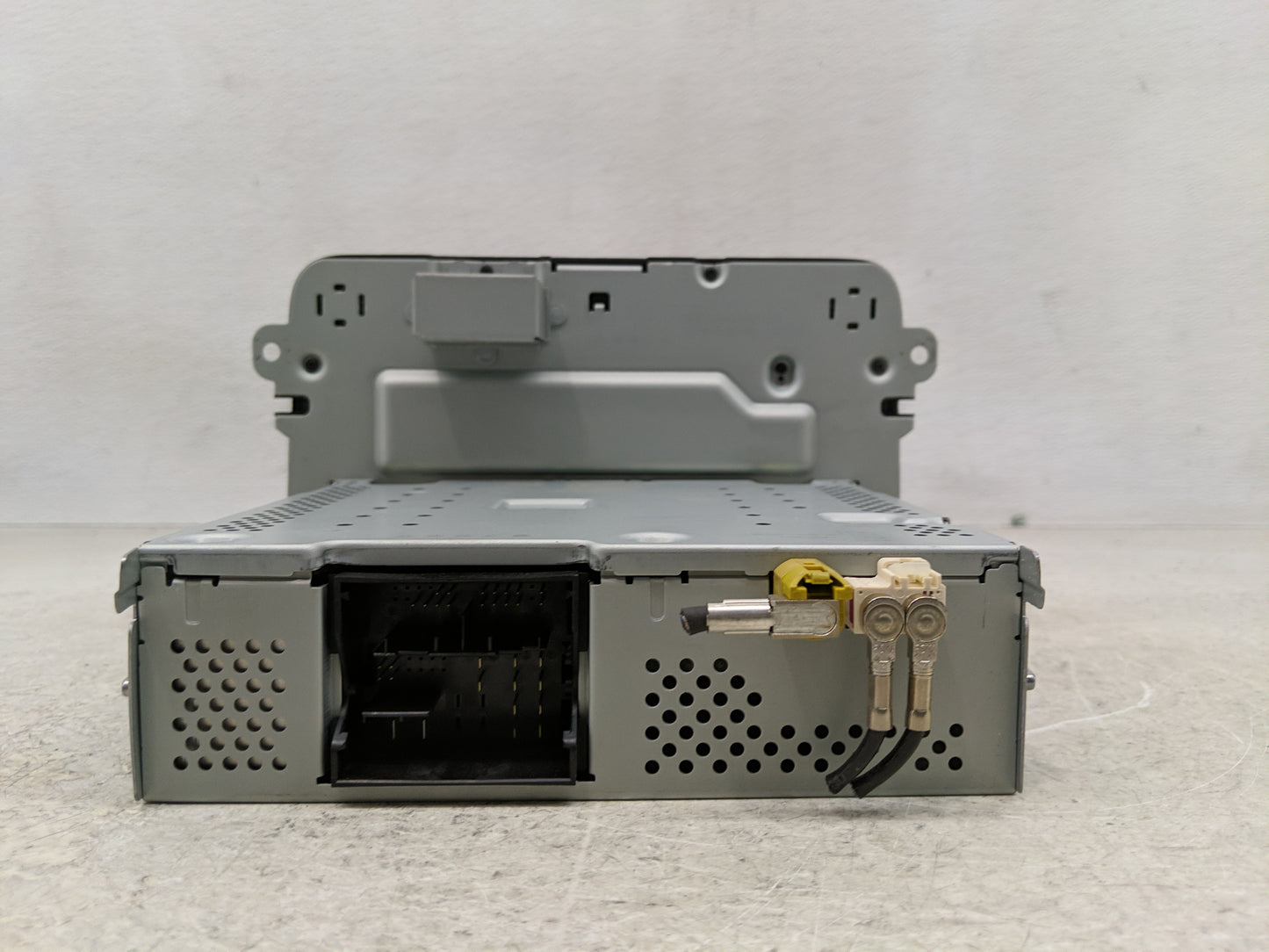 2017 Volkswagen Jetta Radio AM FM Cd Player Receiver Replacement P/N:561 035 150 A Fits OEM Used Auto Parts - Oemusedautopar