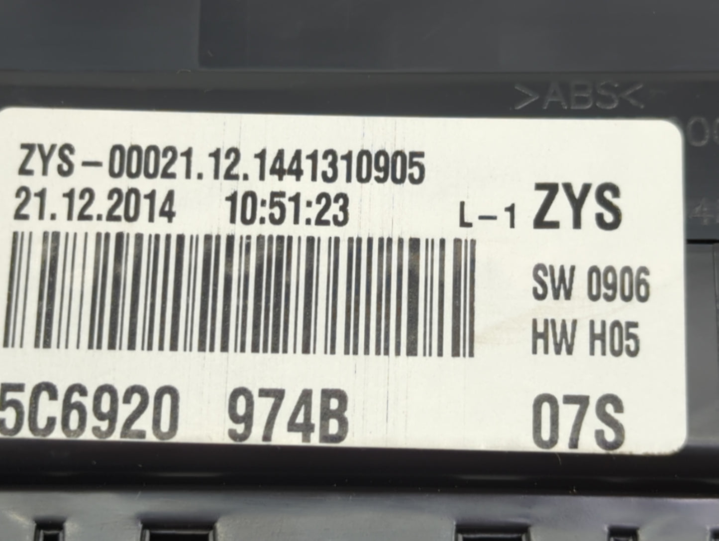 2015-2017 Volkswagen Jetta Instrument Cluster Speedometer Gauges P/N:5C6920974B A2C53219252 Miles: Fits Fits 2015 2016 2017