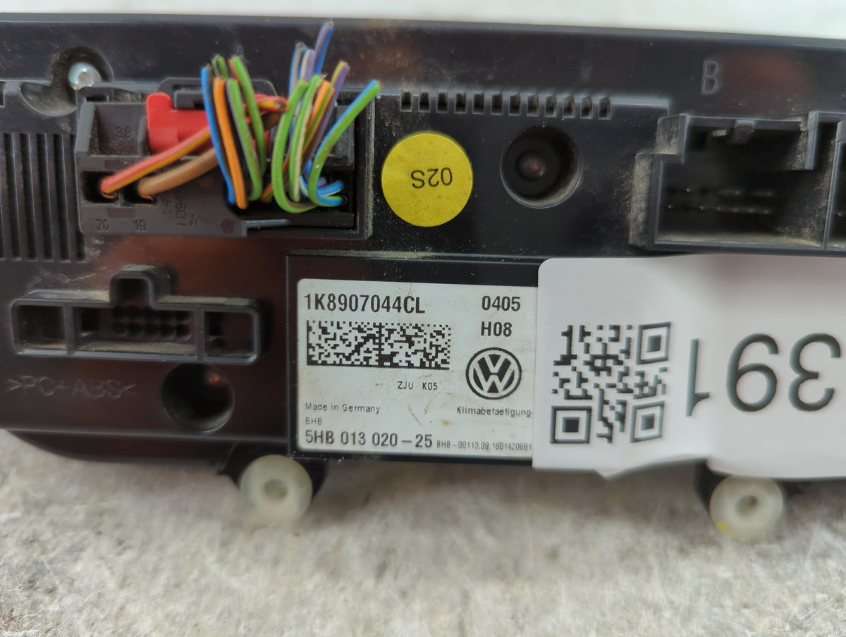 2015-2018 Volkswagen Jetta Climate Control Module Temperature AC/Heater Replacement P/N:1K8907044CL 5HB013020-25 Fits OEM Us