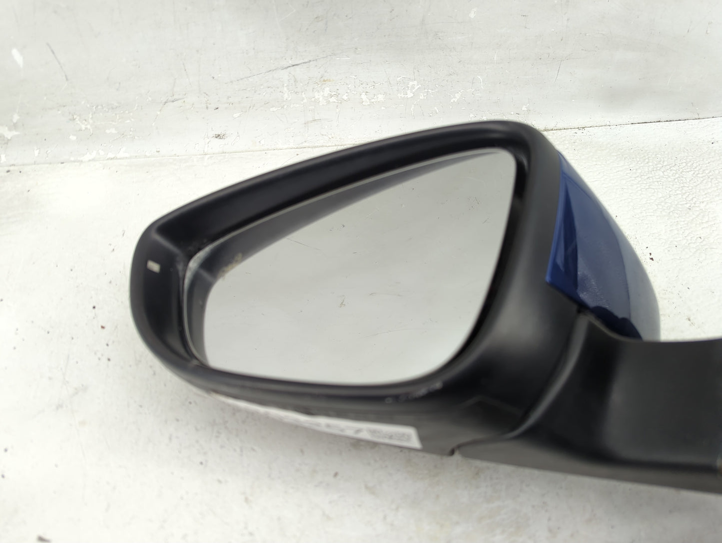 2016-2020 Volkswagen Passat Driver Side View Mirror - Left Door Mirror OEM Used - Oemusedautoparts1.com