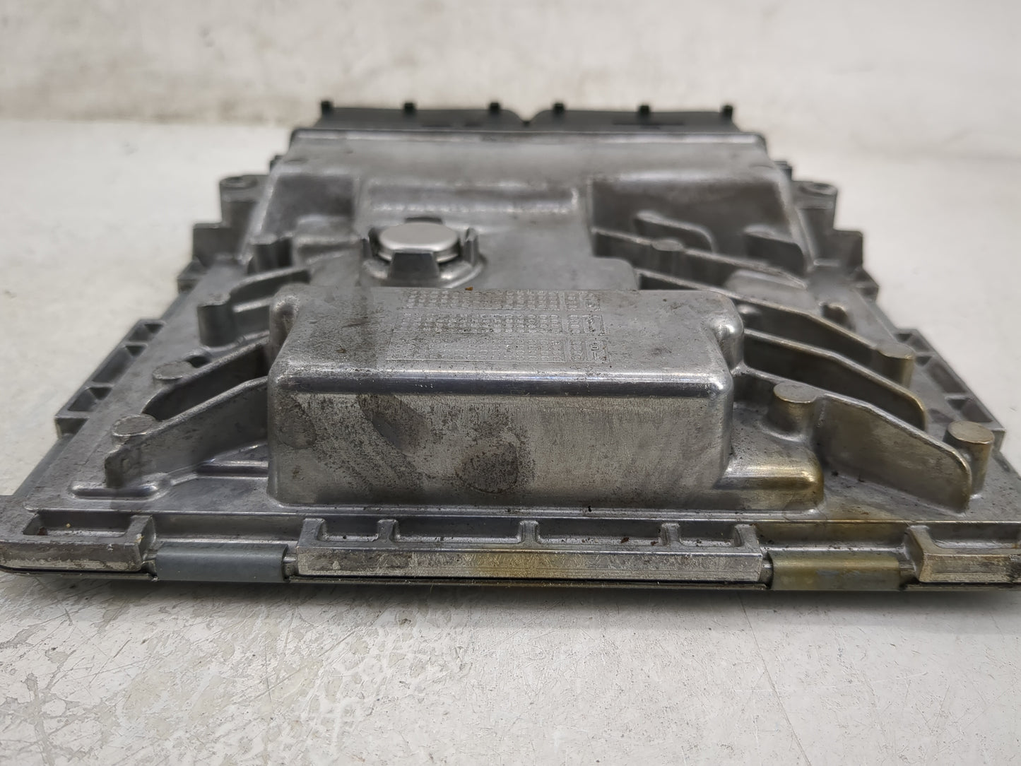 2017 Volkswagen Passat PCM Engine Control Computer ECU ECM PCU OEM P/N:06K 907 425 C Fits OEM Used Auto Parts - Oemusedautop