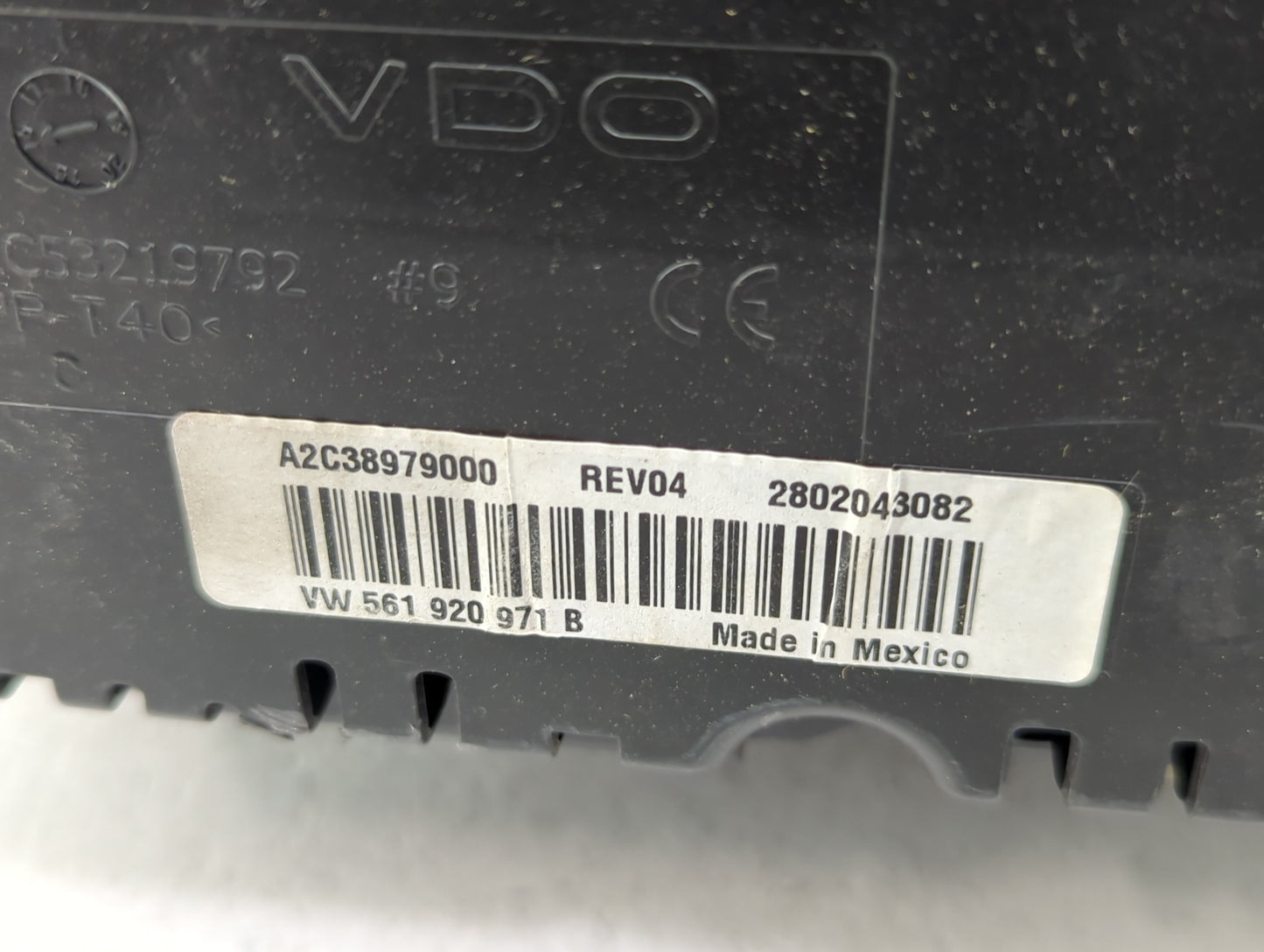 2017-2019 Volkswagen Passat Instrument Cluster Speedometer Gauges P/N:561 920 971 B A2C38979000 Fits Fits 2017 2018 2019 OEM