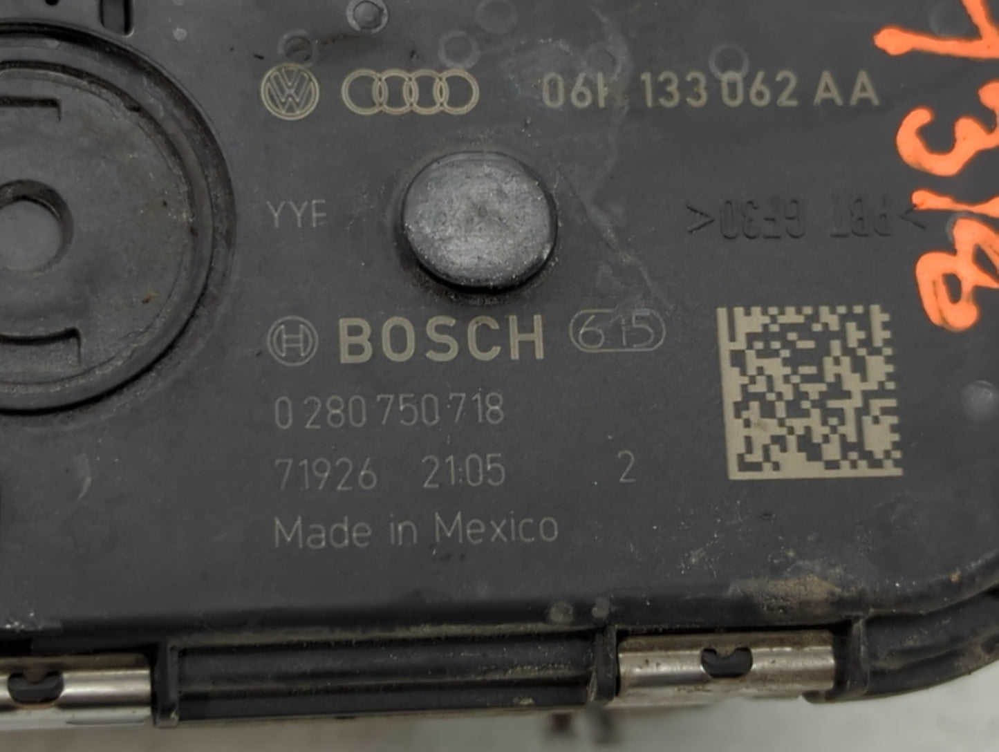 2014-2017 Volkswagen Passat Throttle Body P/N:06K 133 062 AA Fits Fits 2014 2015 2016 2017 OEM Used Auto Parts - Oemusedauto