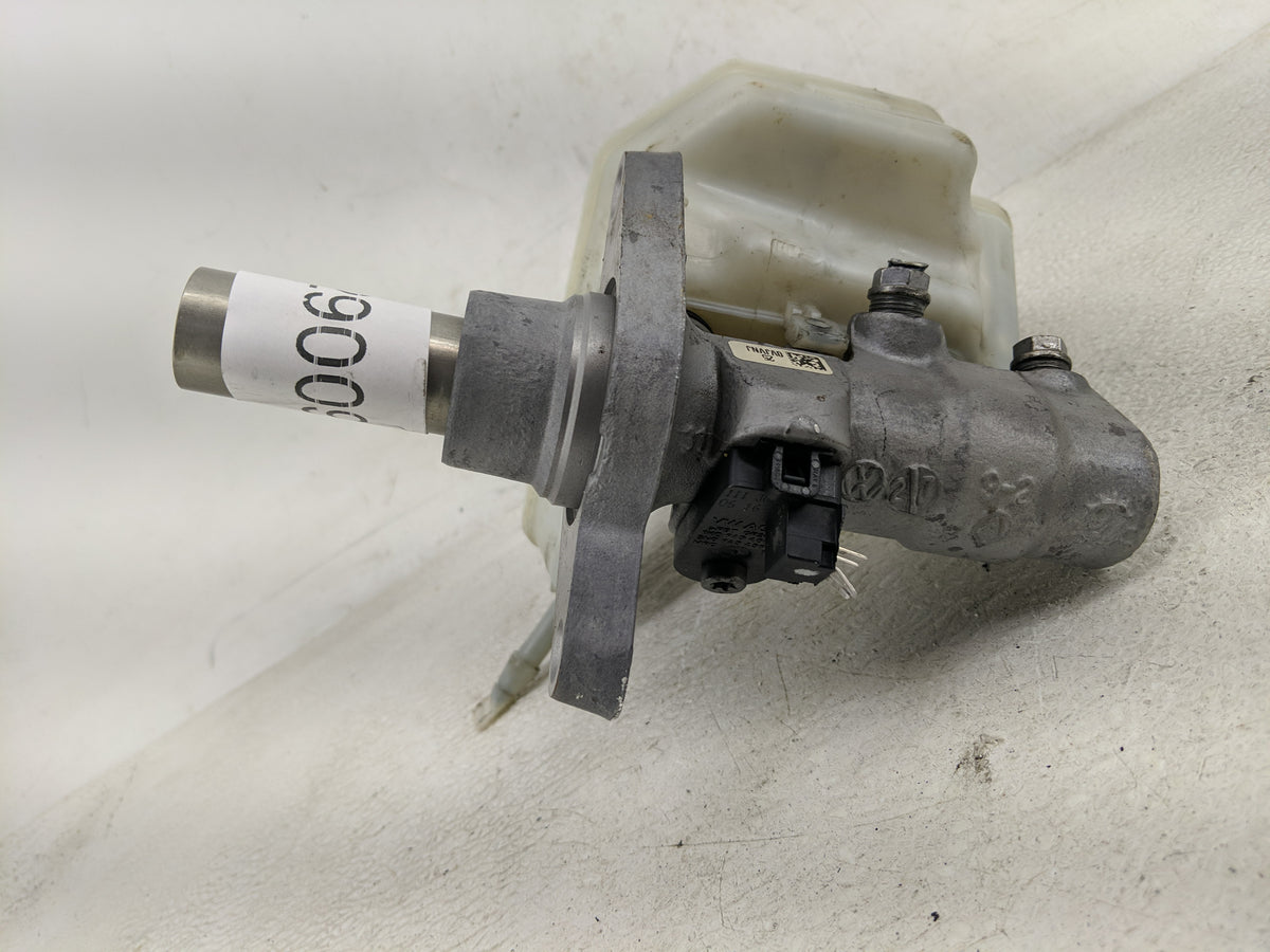 Volkswagen Tiguan Power Brake Booster Oem 1290094 - Oemusedautoparts1.com
