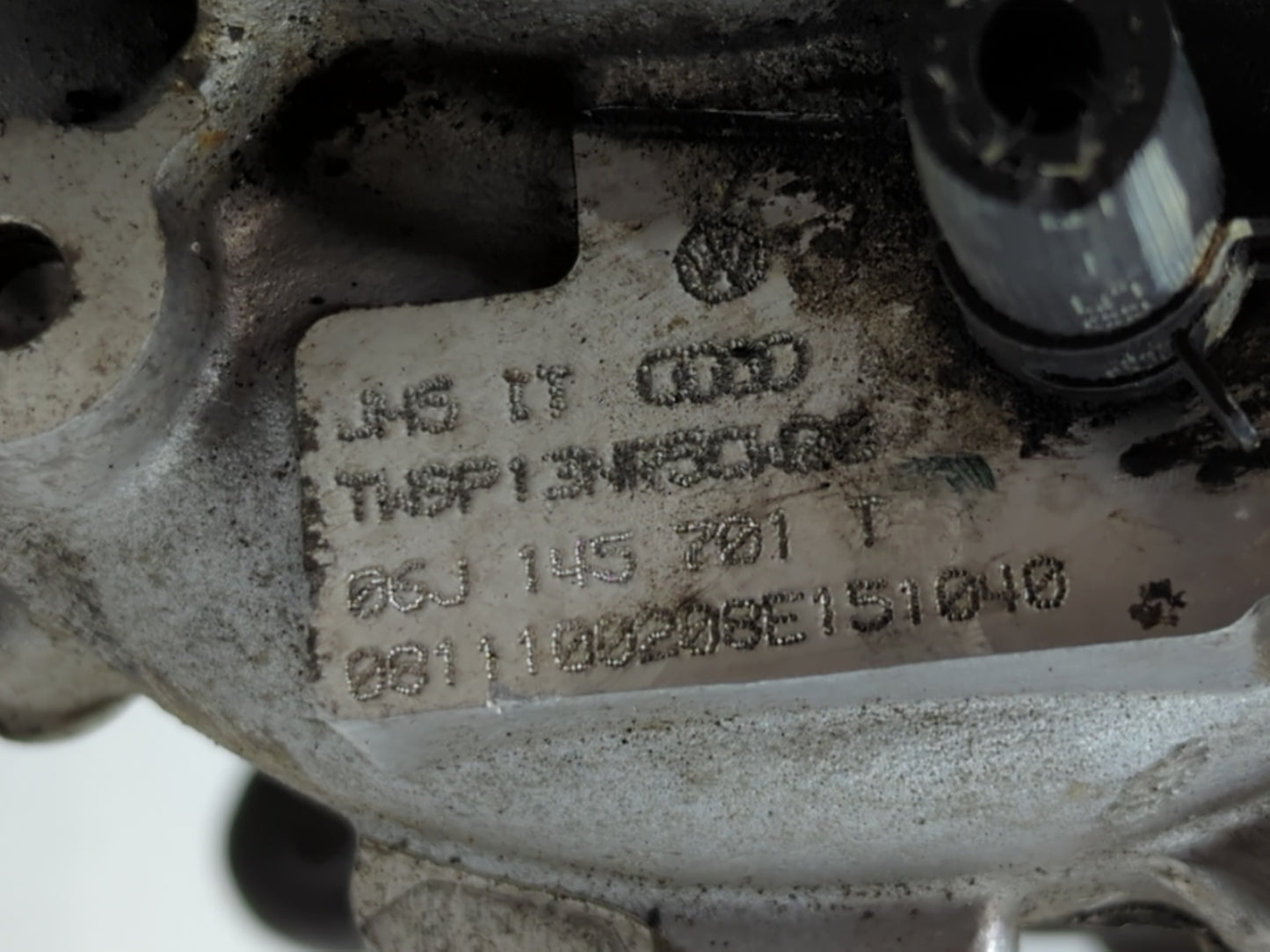 2009 Volkswagen Tiguan Turbocharger Exhaust Manifold With Turbo Charger - Oemusedautoparts1.com
