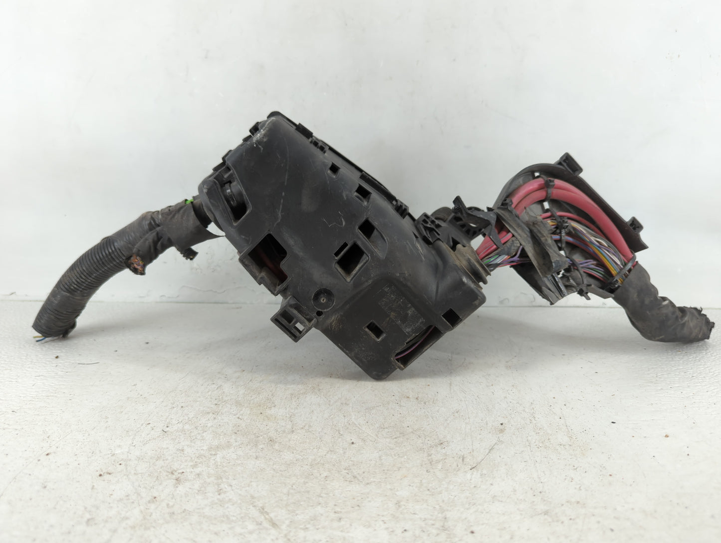 2015-2018 Volvo V60 Fusebox Fuse Box Panel Relay Module P/N:6G9T-14A076-MB Fits Fits 2012 2014 2015 2016 2017 2018 OEM Used