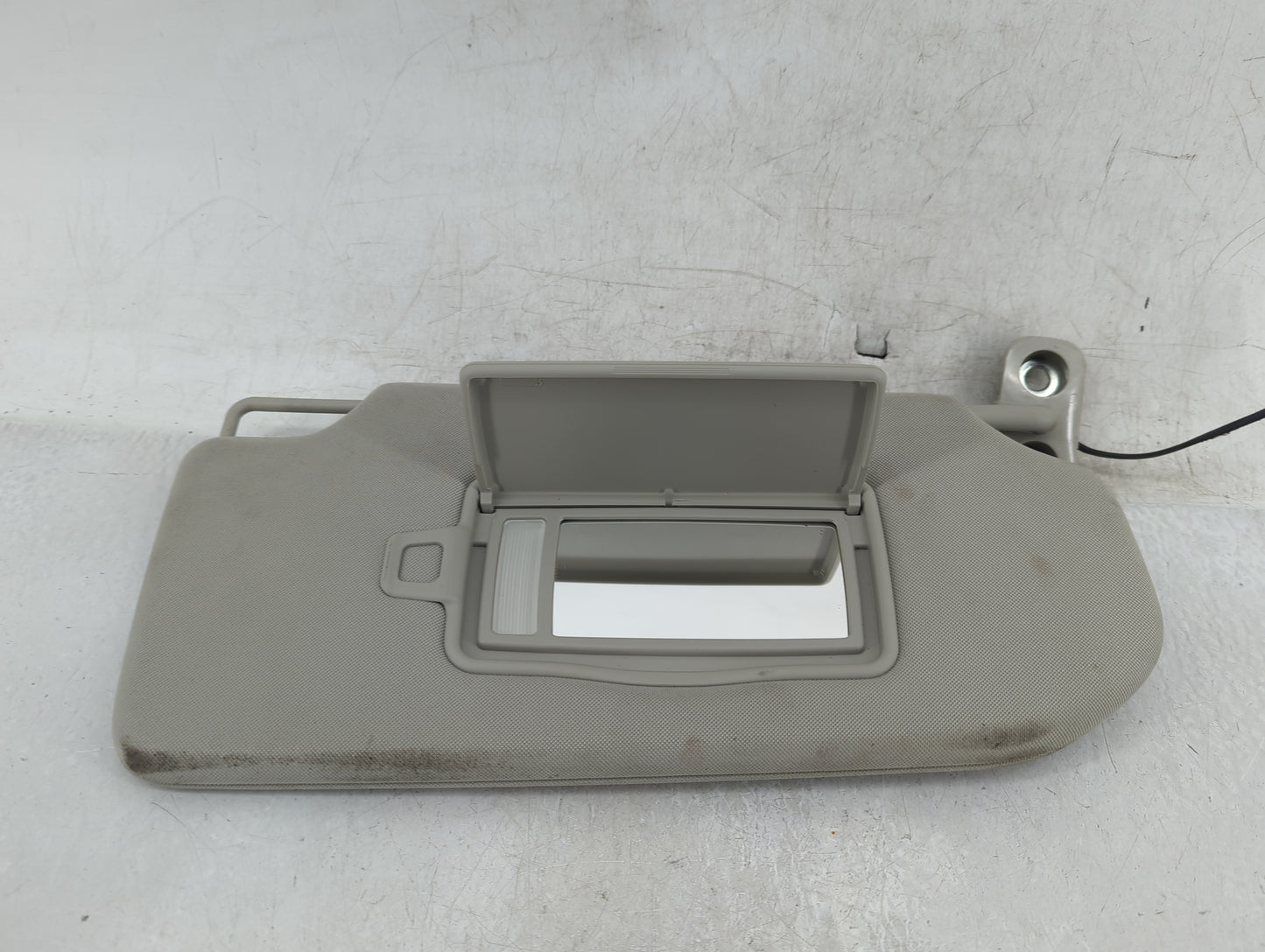 2016-2021 Volvo Xc90 Sun Visor Shade Replacement Passenger Right Mirror Fits Fits 2016 2017 2018 2019 2020 2021 OEM Used Aut
