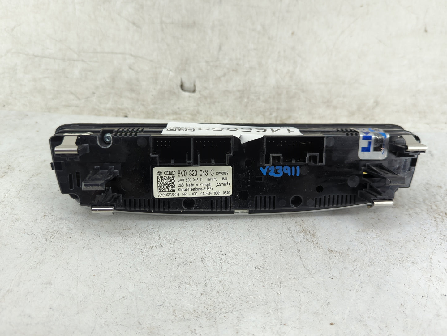 2018 Audi A3 Climate Control Module Temperature AC/Heater Replacement P/N:8V0 820 043 C Fits OEM Used Auto Parts - Oemusedau