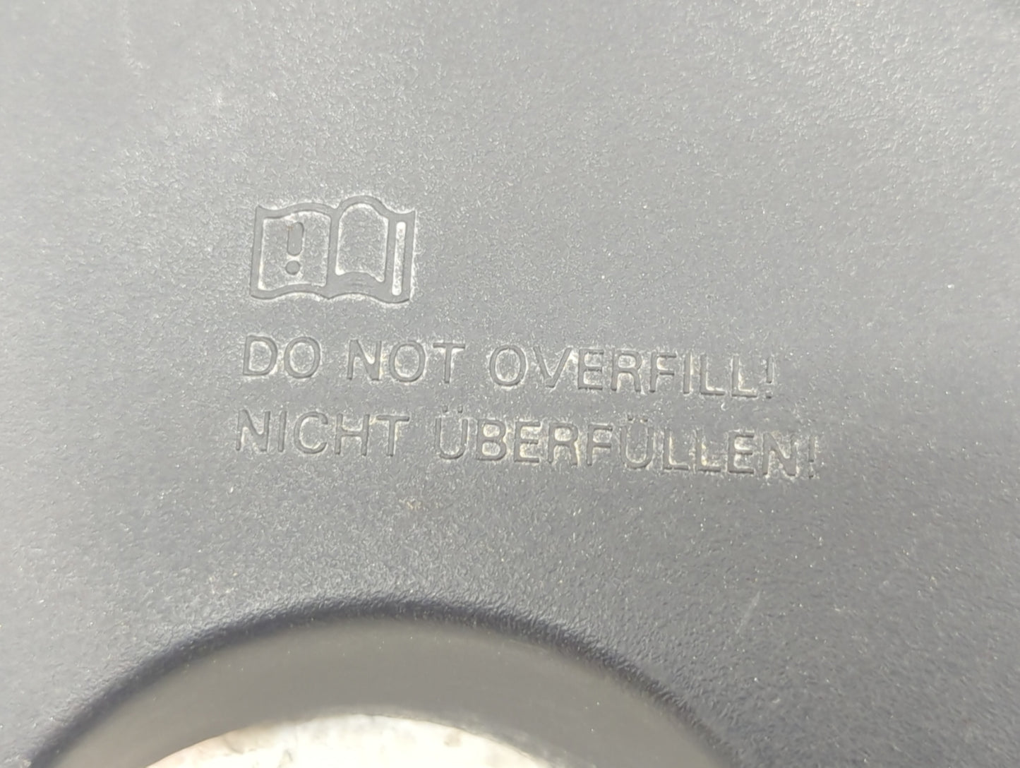 2018 Audi A4 Engine Cover - Oemusedautoparts1.com
