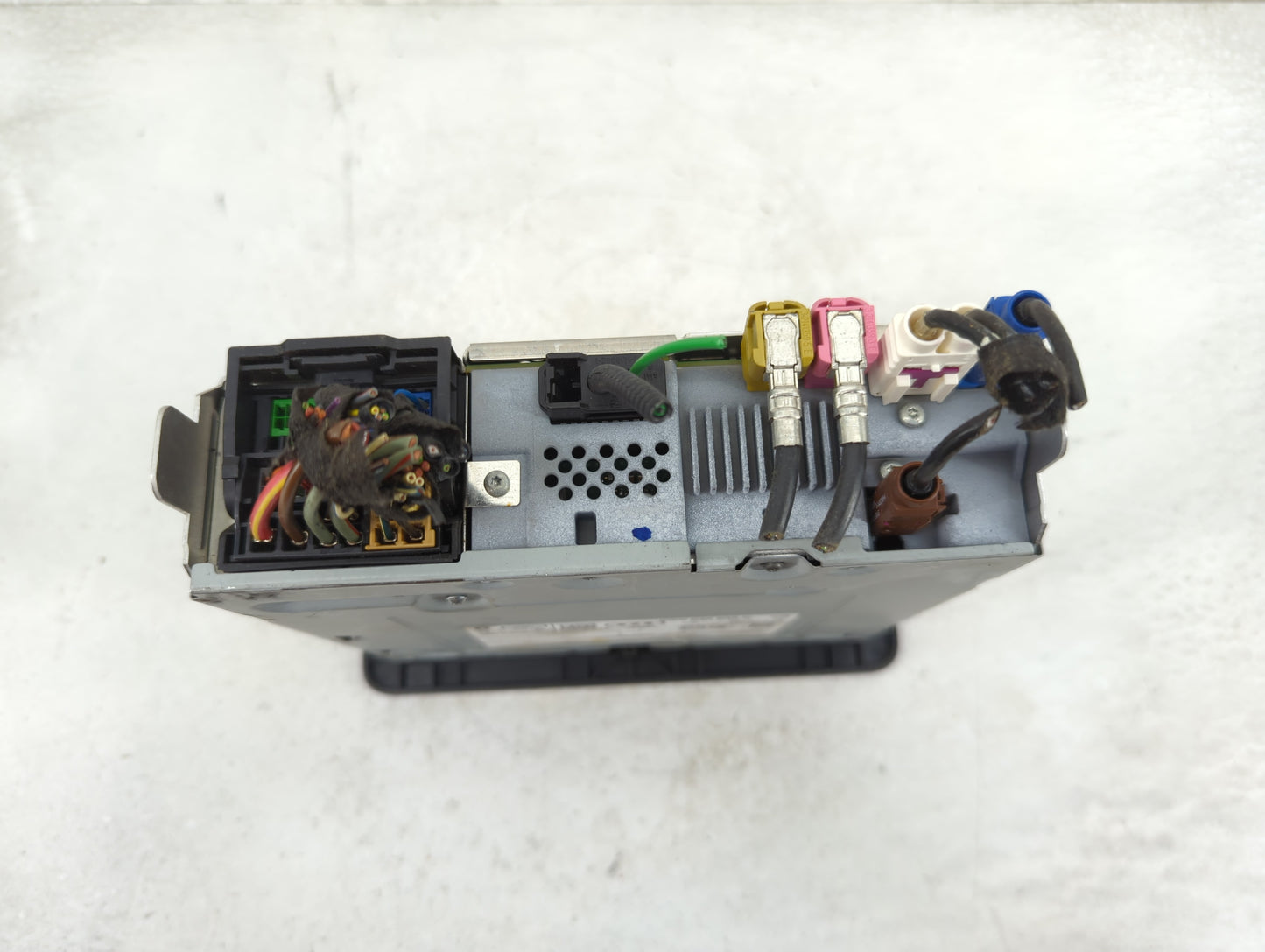 2017-2019 Audi A4 Radio AM FM Cd Player Receiver Replacement P/N:8W0 035 652 C Fits Fits 2017 2018 2019 OEM Used Auto Parts