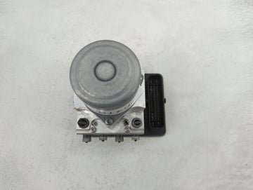 2018-2020 Bmw 530i ABS Pump Control Module Replacement P/N:6896980 01 S68073210 Fits Fits 2017 2018 2019 2020 2021 OEM Used Auto Parts