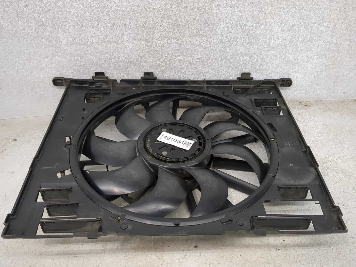 Bmw 540 Electric Radiator Cooling Fan Motor Assembly - Oemusedautoparts1.com