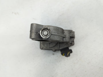 2016-2022 Bmw X1 Throttle Body P/N:7 619 008 7619008 Fits Fits 2016 2017 2018 2019 2020 2021 2022 OEM Used Auto Parts