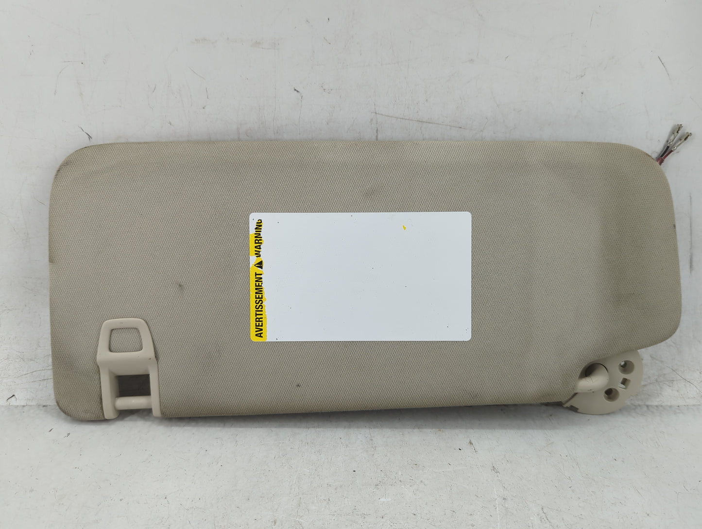 2018-2020 Buick Enclave Sun Visor Shade Replacement Passenger Right Mirror Fits Fits 2018 2019 2020 OEM Used Auto Parts - Oe