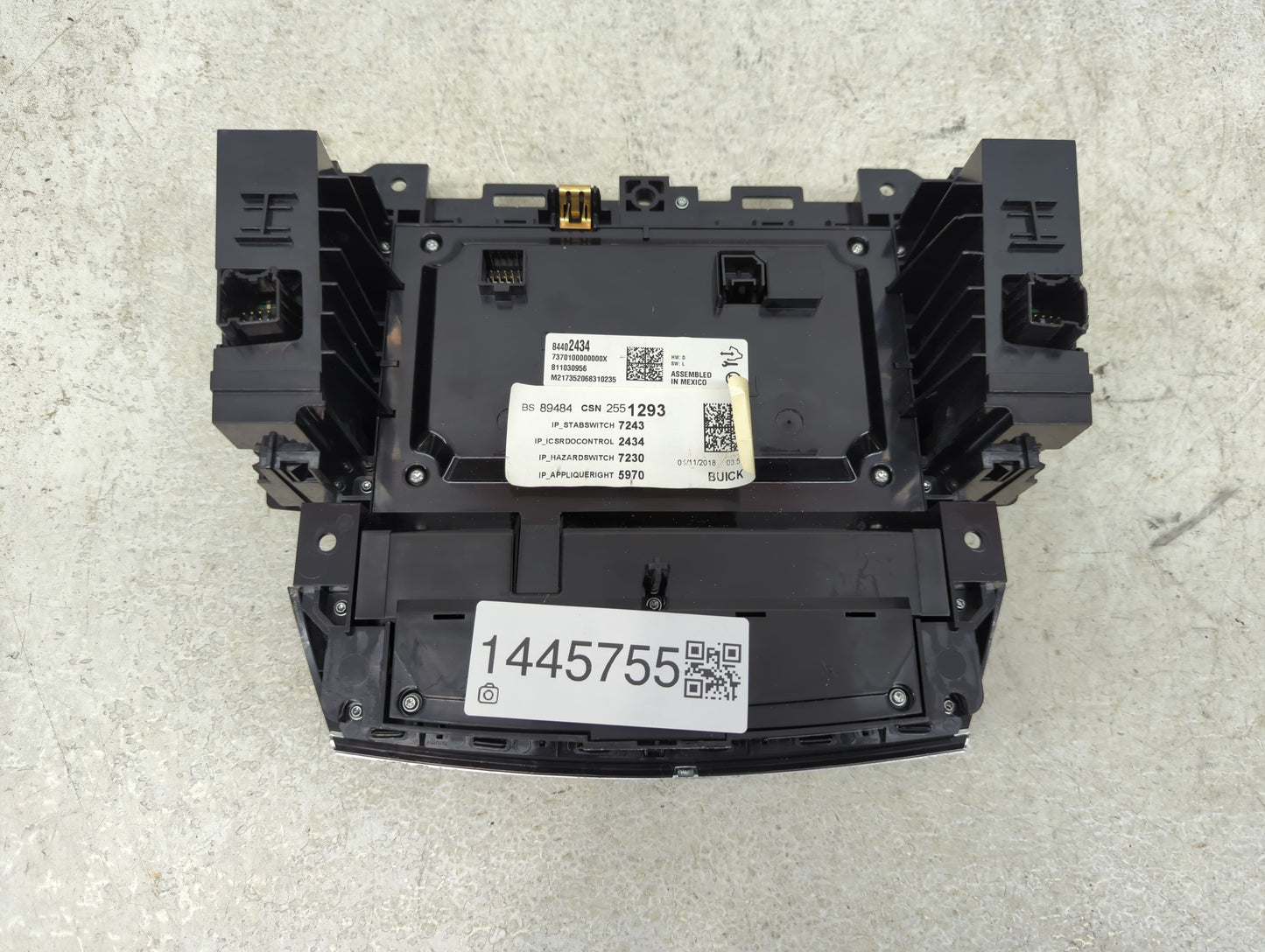 2018-2019 Buick Enclave Radio AM FM Cd Player Receiver Replacement P/N:84402434 7370100000000X, 811030956 Fits Fits 2018 201