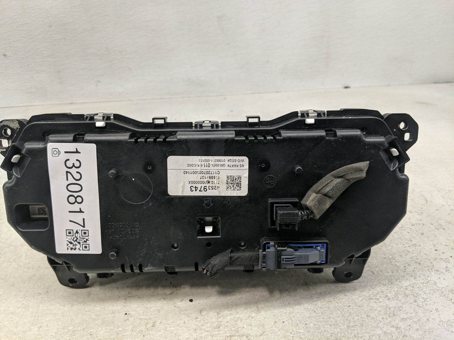 2017-2018 Buick Encore Instrument Cluster Speedometer Gauges P/N:42539743 Fits Fits 2017 2018 OEM Used Auto Parts - Oemuseda