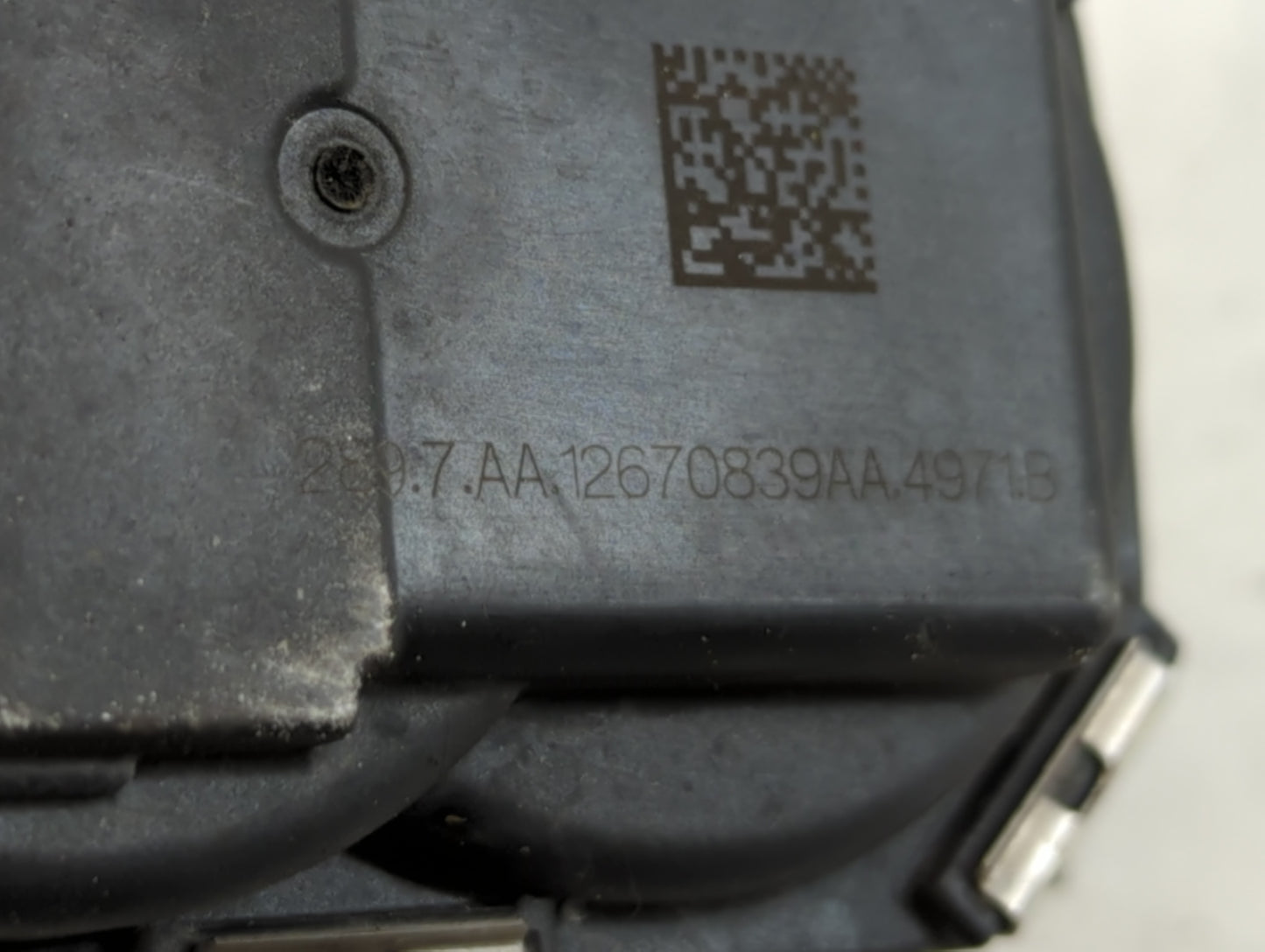 2018-2019 Buick Lacrosse Throttle Body P/N:12627217DA Fits Fits 2016 2017 2018 2019 2020 2021 2022 OEM Used Auto Parts - Oem