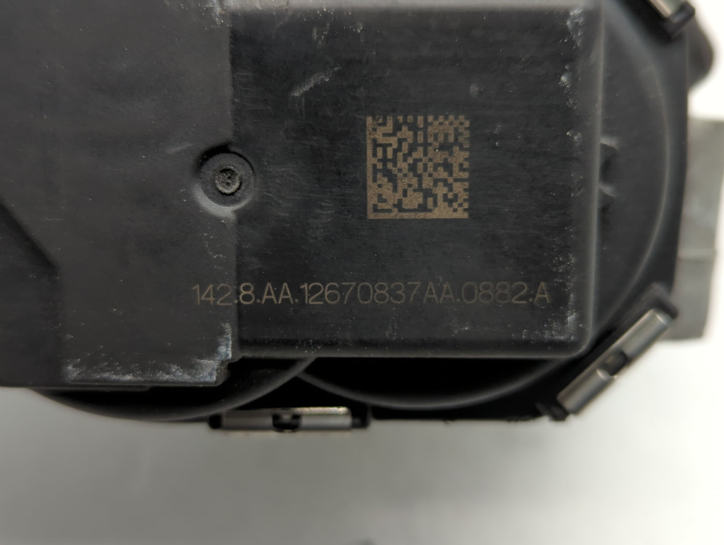 2014-2018 Cadillac Cts Throttle Body P/N:12670837AA 12681472AA, 12670937AA Fits Fits 2013 2014 2015 2016 2017 2018 2019 OEM