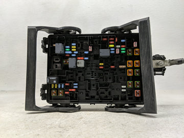 2015-2020 Cadillac Escalade Fusebox Fuse Box Panel Relay Module P/N:718845576 84114437 Fits Fits 2015 2016 2017 2018 2019 2020 OEM Used Auto Parts