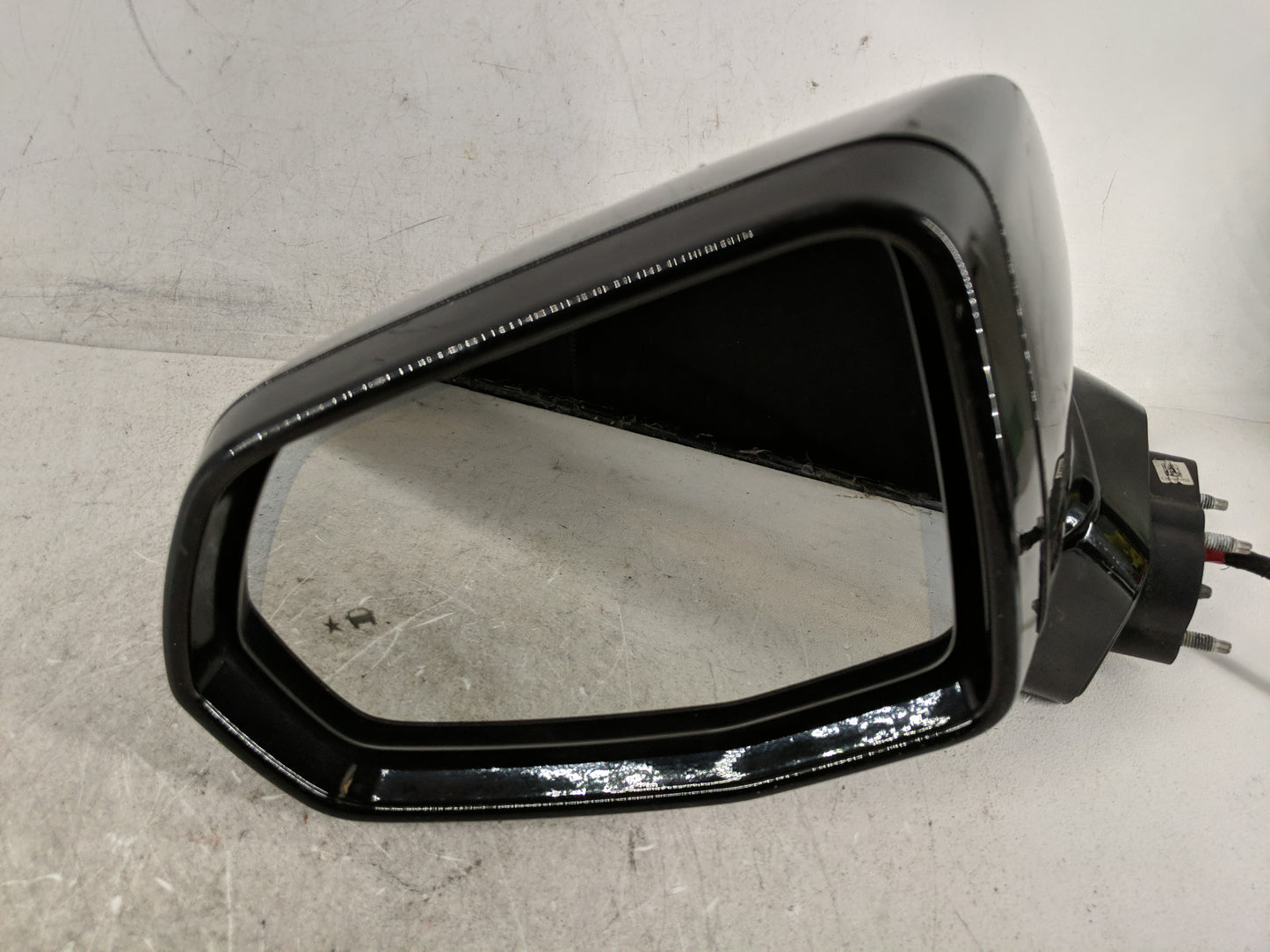 2017-2019 Cadillac Xt5 Driver Side View Mirror - Left Door Mirror OEM Used - Oemusedautoparts1.com